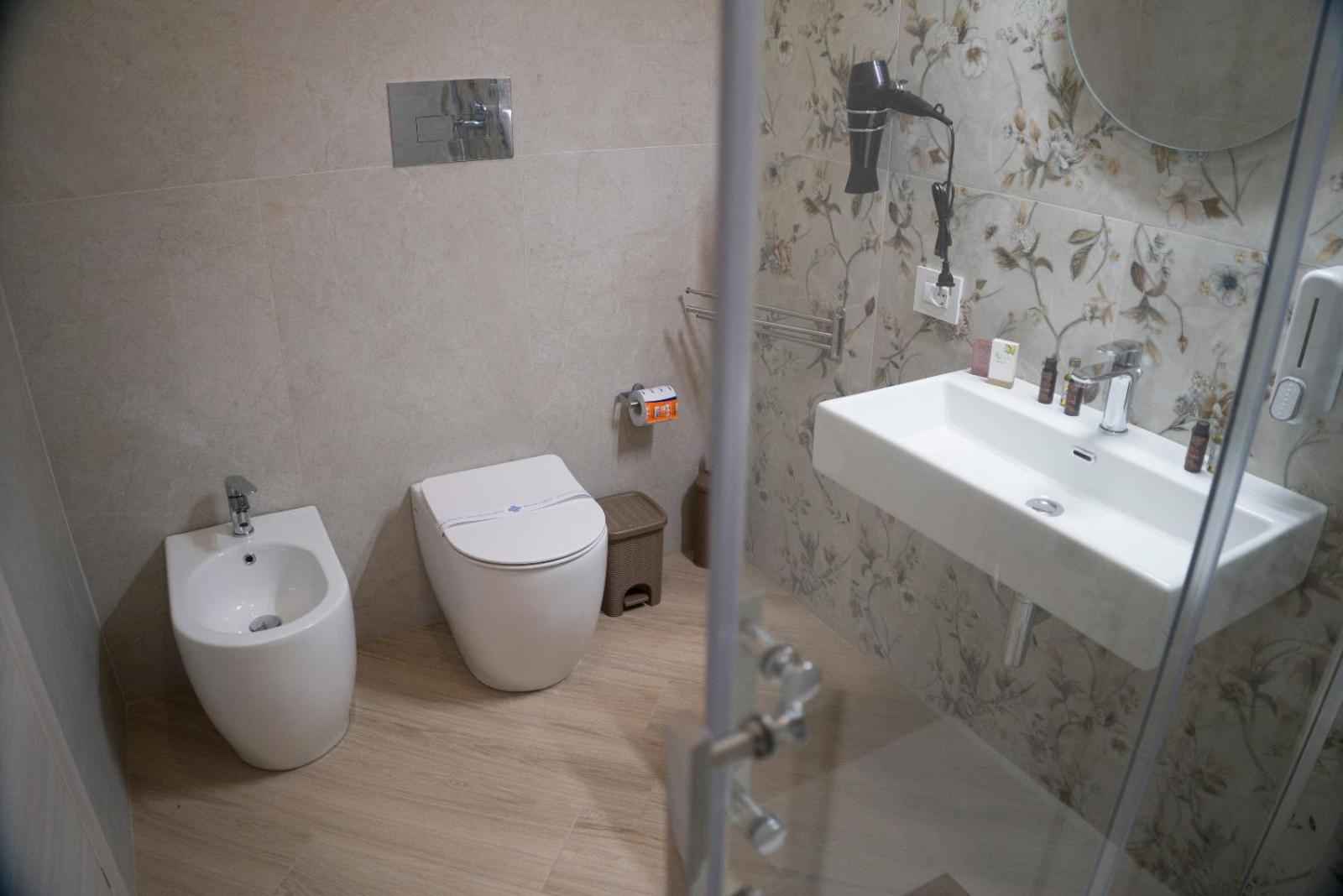 Chambre Triple - Vue sur la Piscine