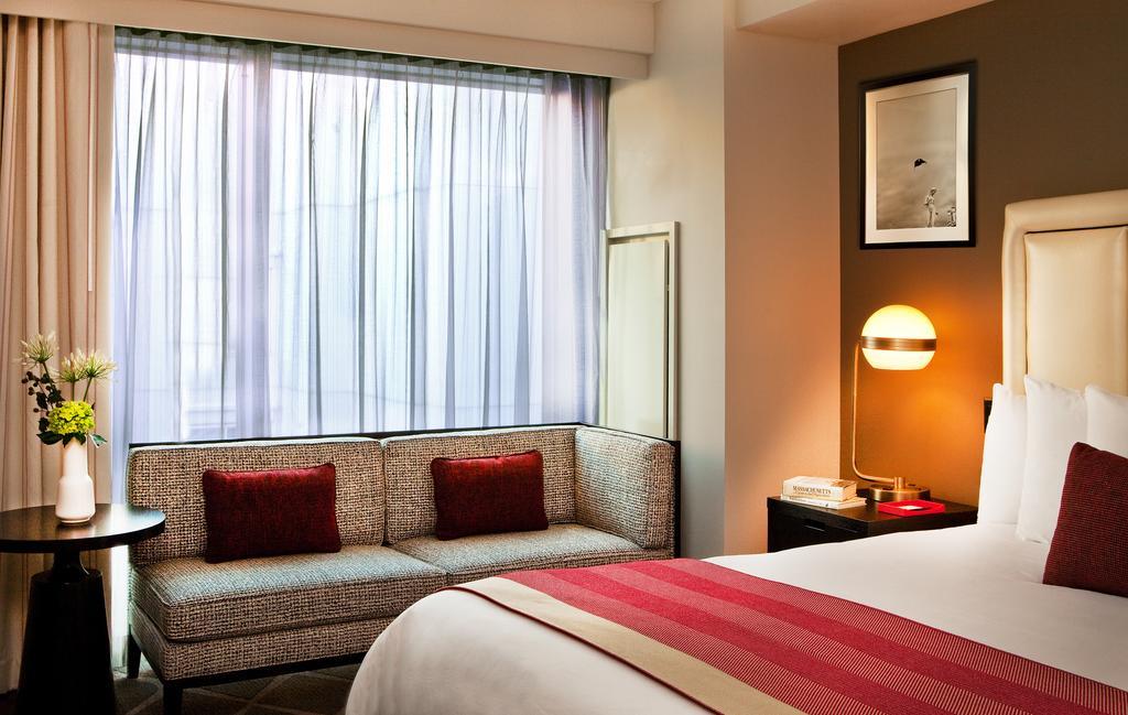 Deluxe Zimmer mit Kingsize-Bett