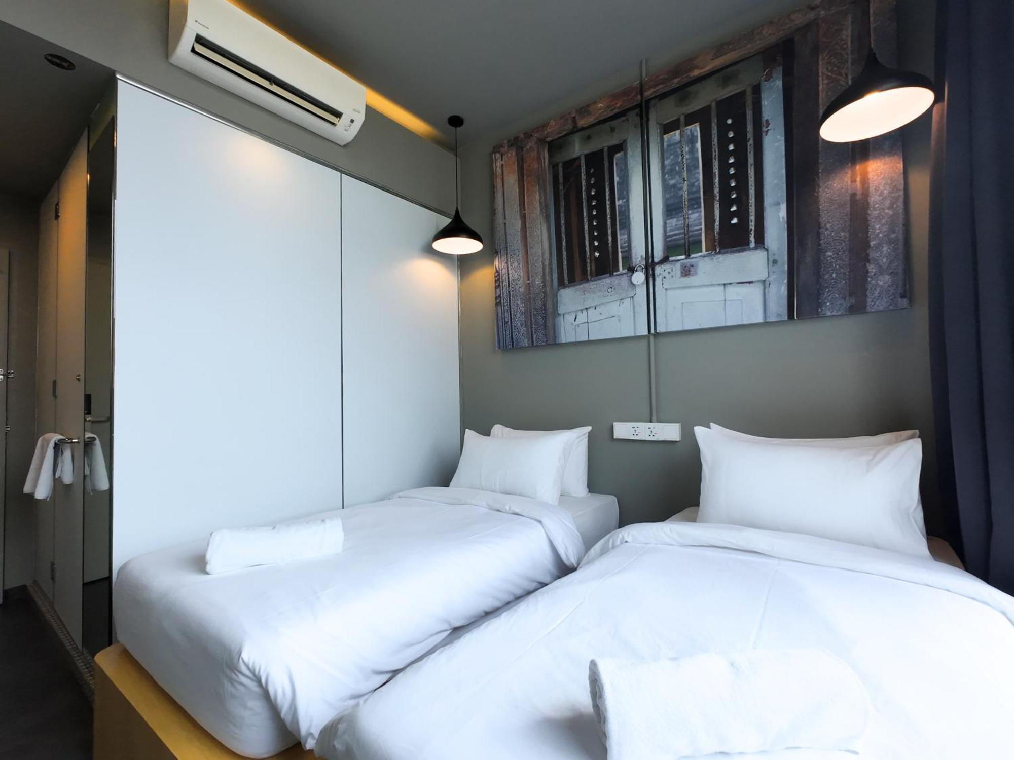 Standard Twin Room