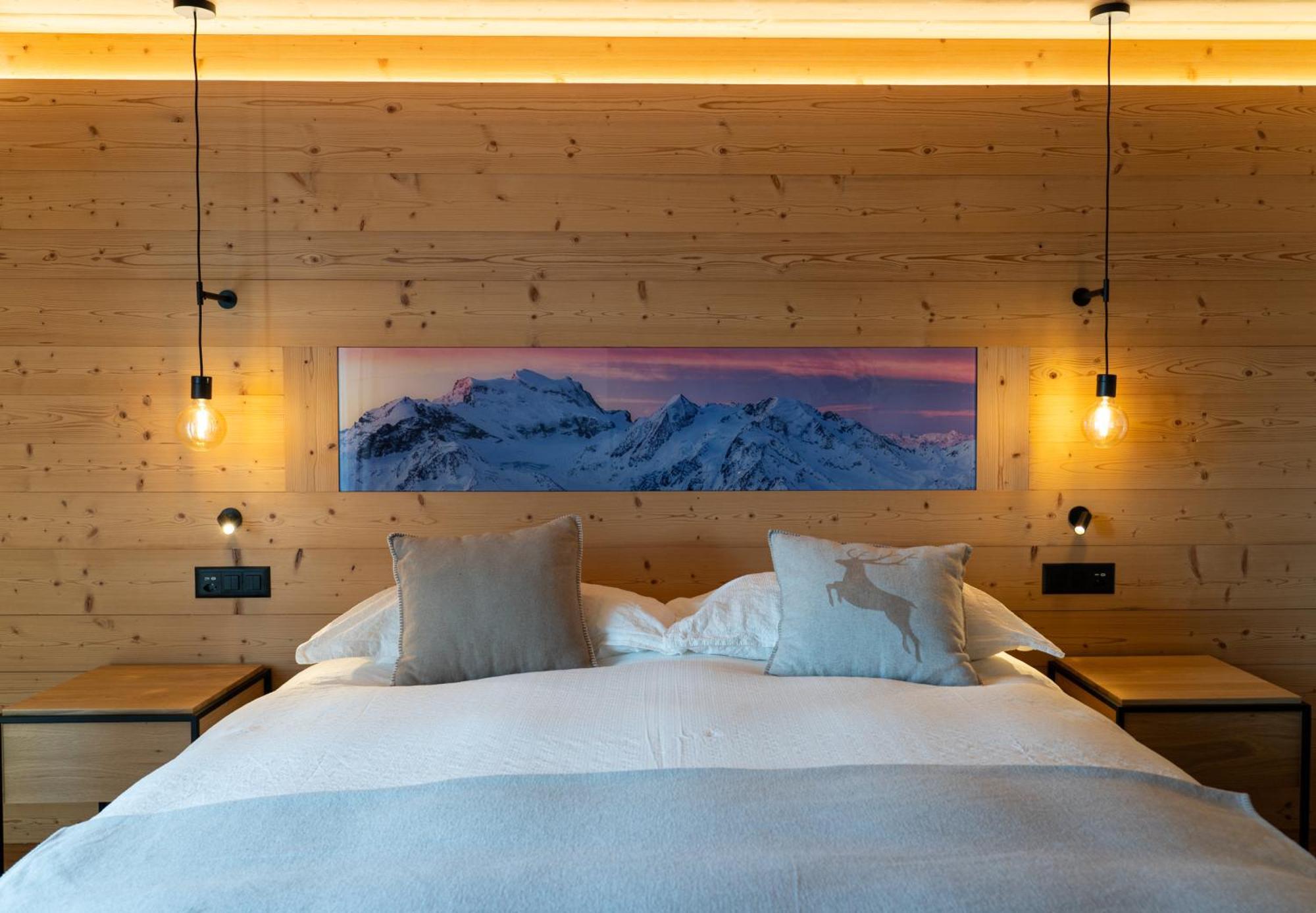 Superior Double or Twin Room,1612966678:JPEG