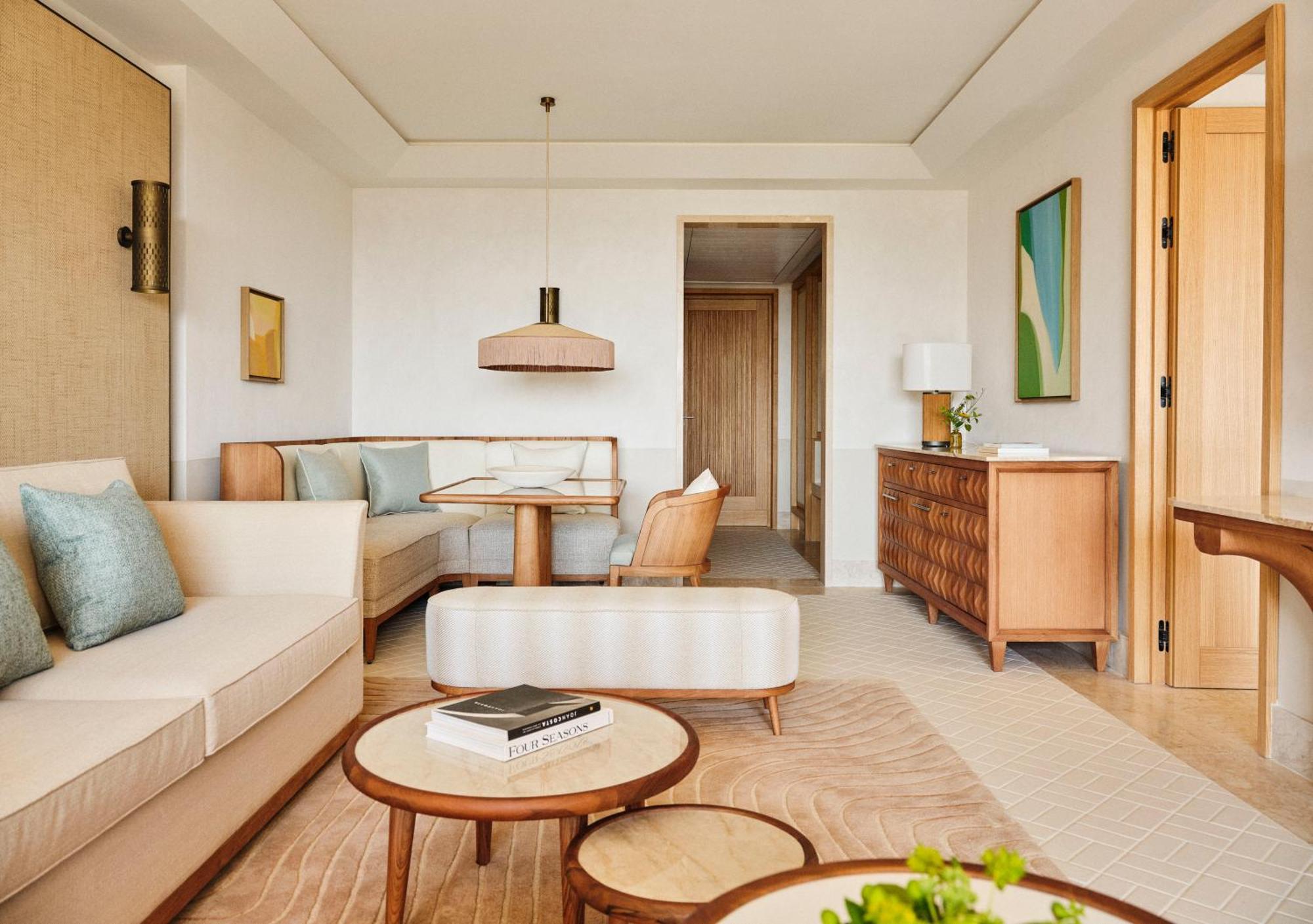 Sea View Suite