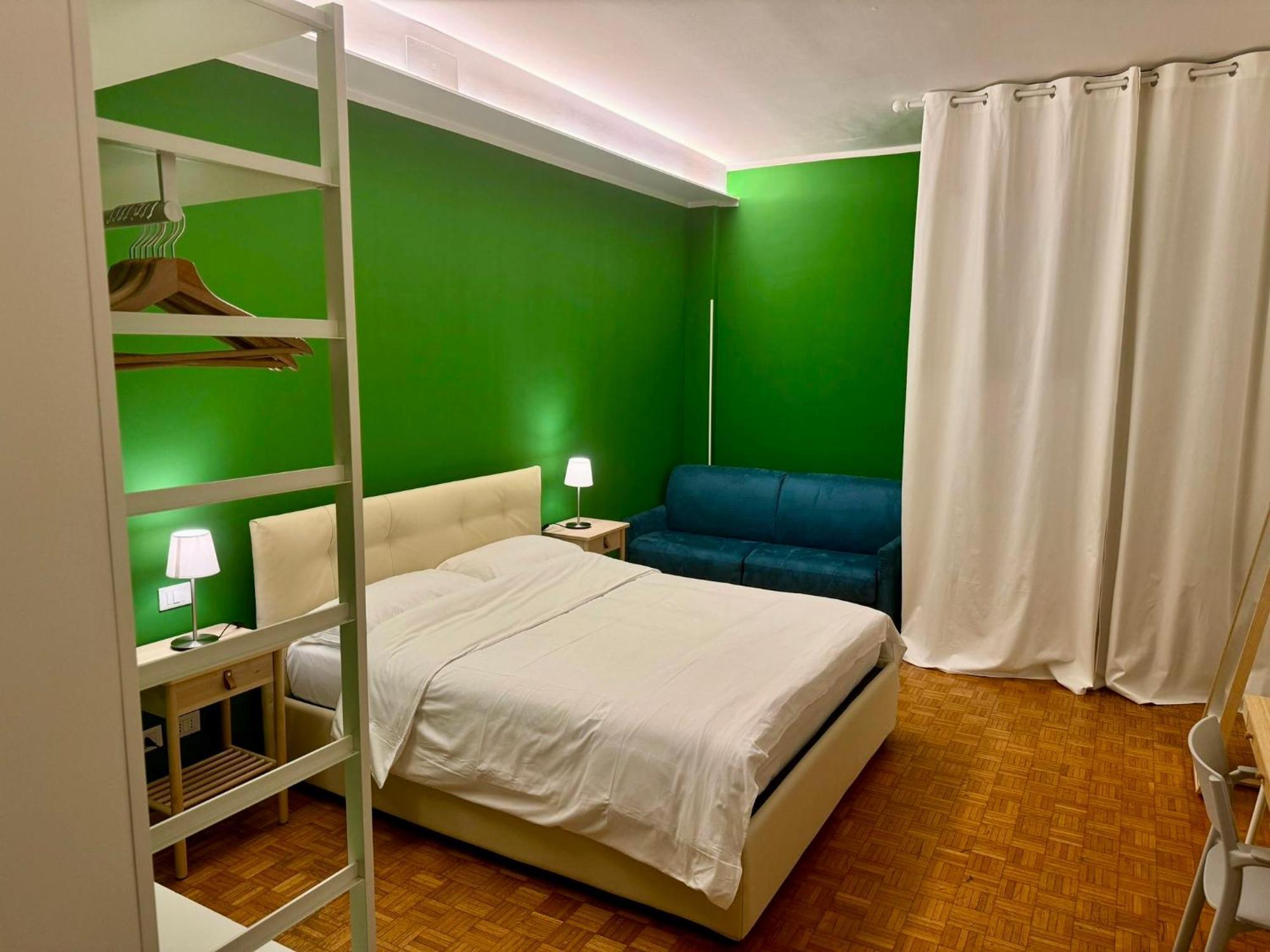 Double Room with Private External Bathroom,1618451717:JPEG