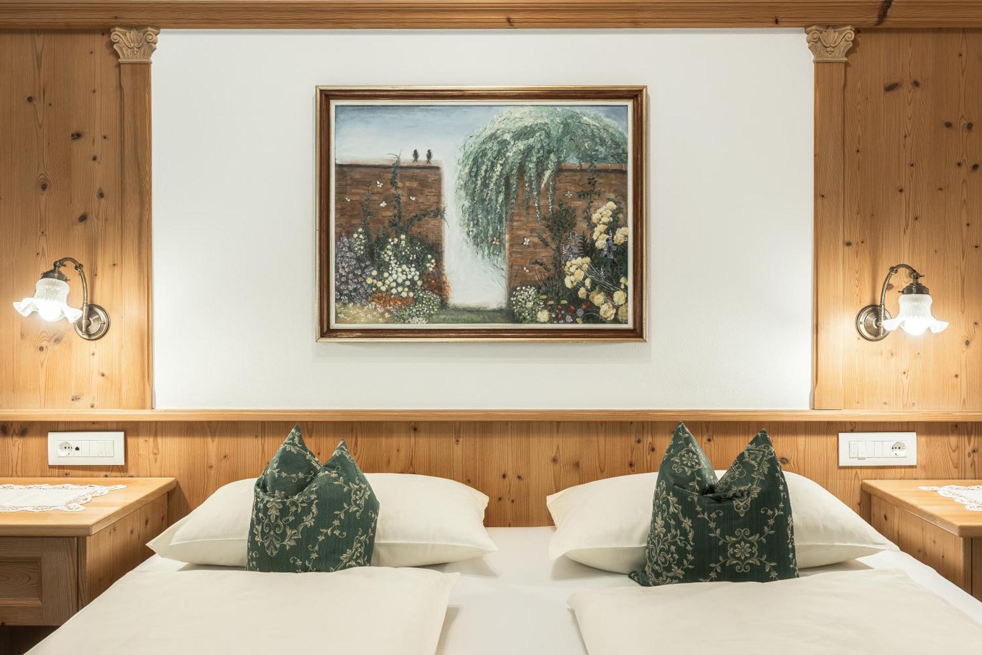 Standard Double or Twin Room,1620206407:JPEG