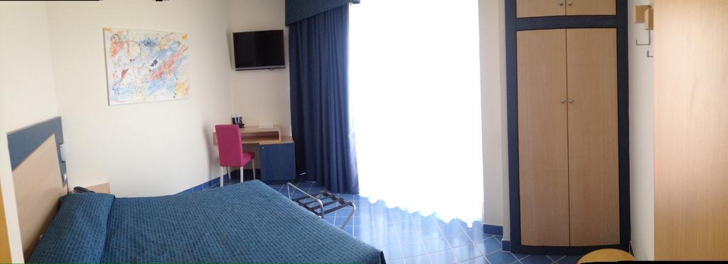 Double Room with Extra Bed,308511197:JPEG