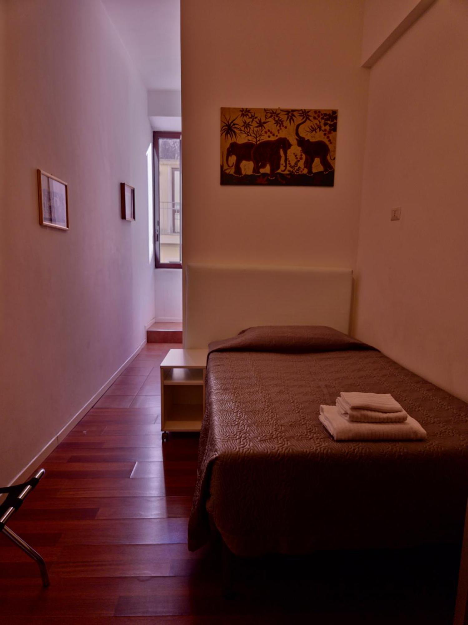 Camera Singola con Bagno Privato