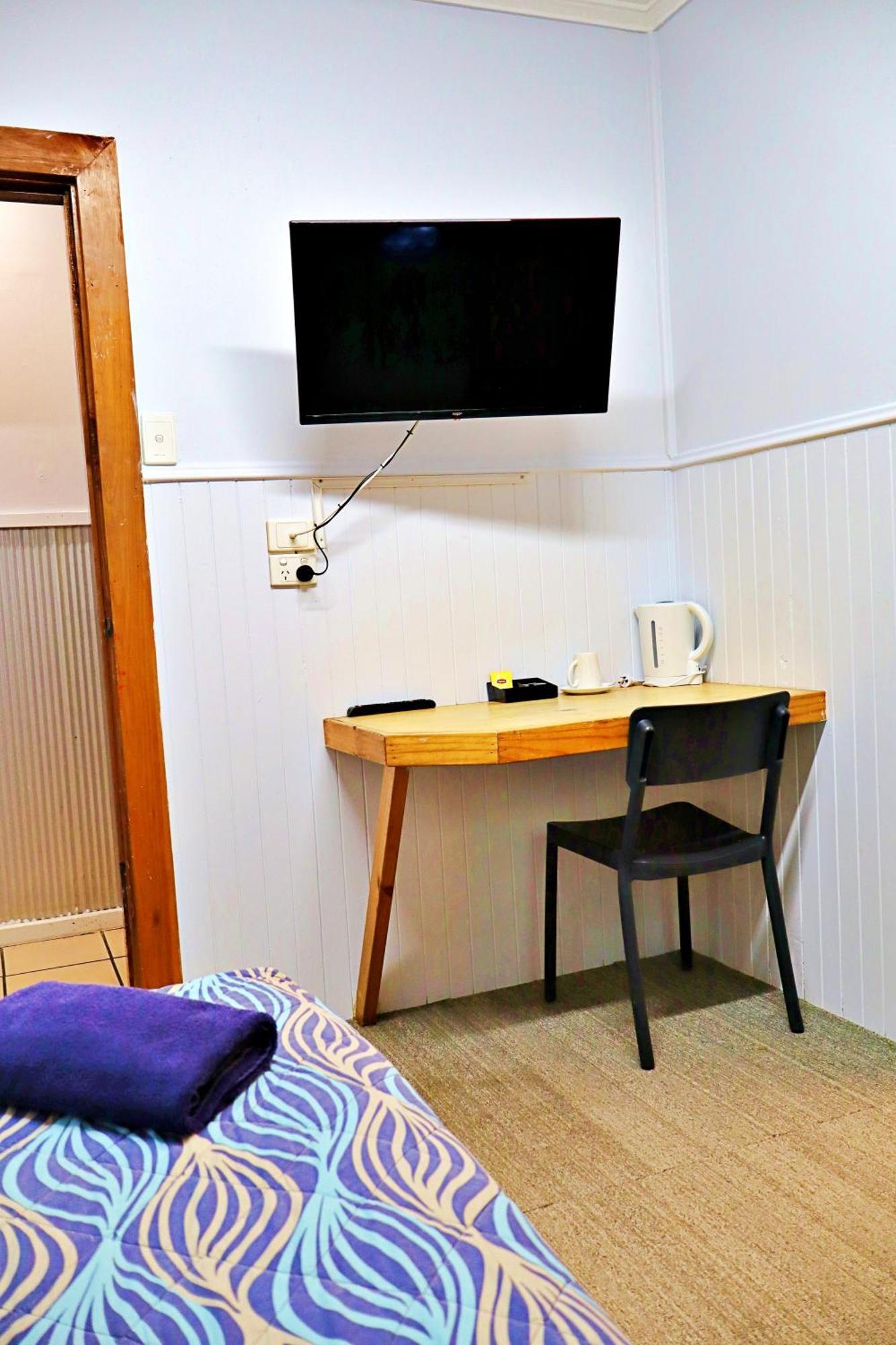 Basic Single Room with Shared Bathroom,1626365157:JPEG