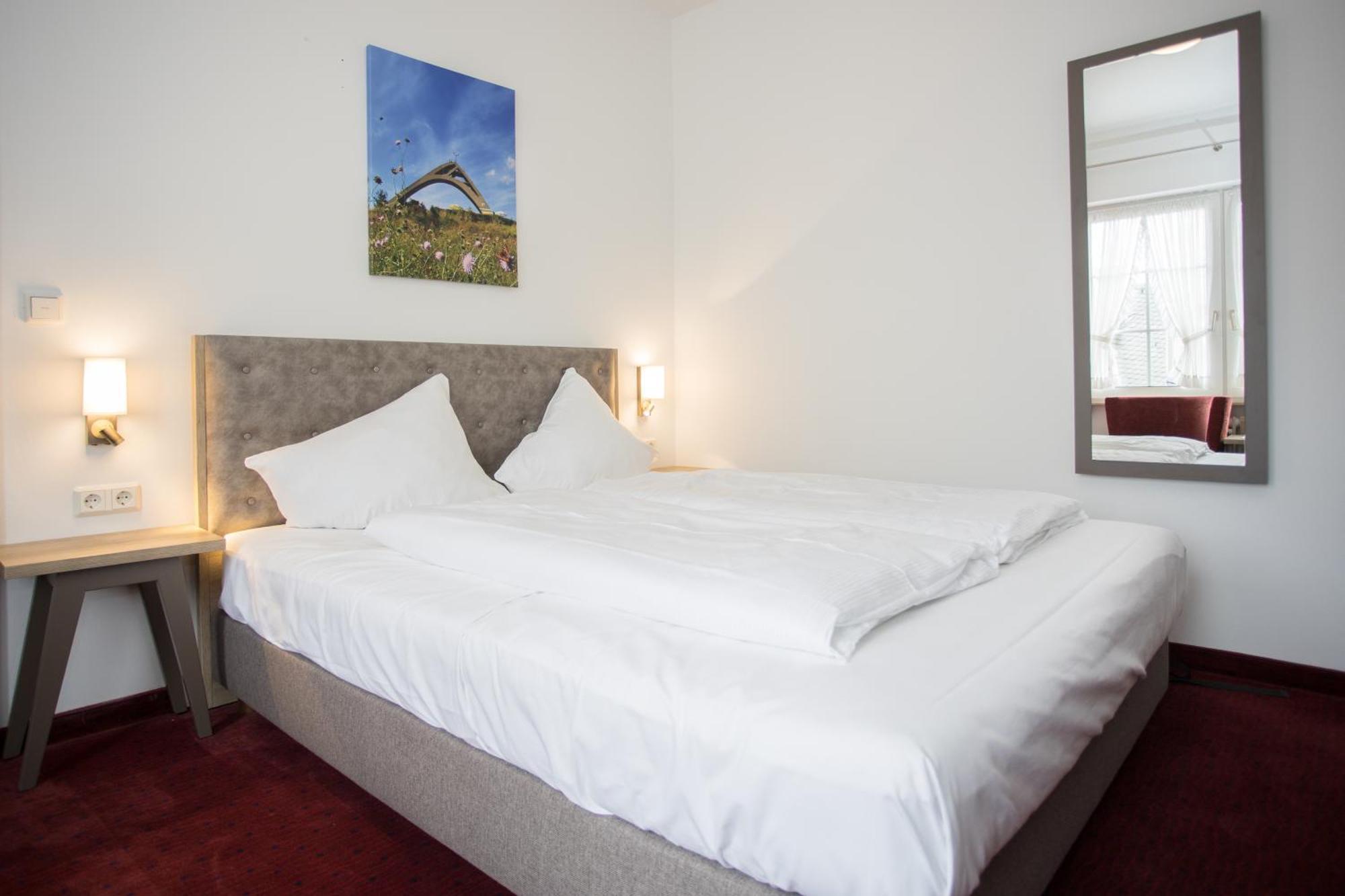 Single Room,1628742551:JPEG