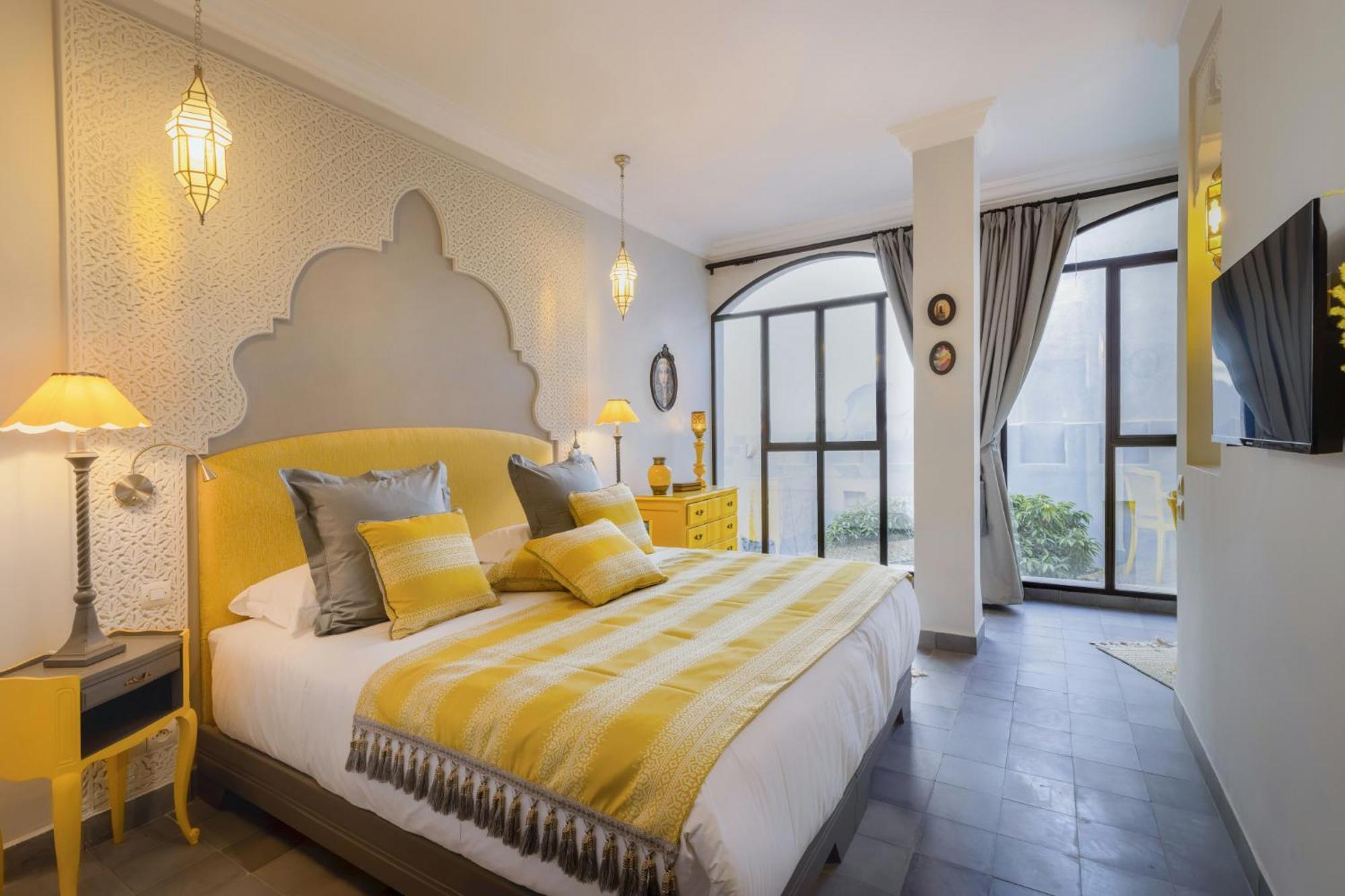 Junior Suite with Pool View
