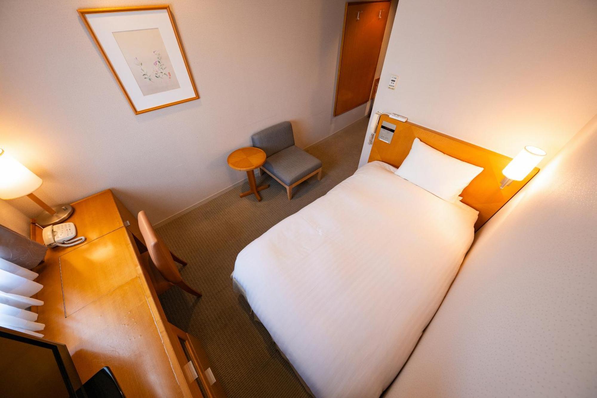 Single Room - Non-Smoking