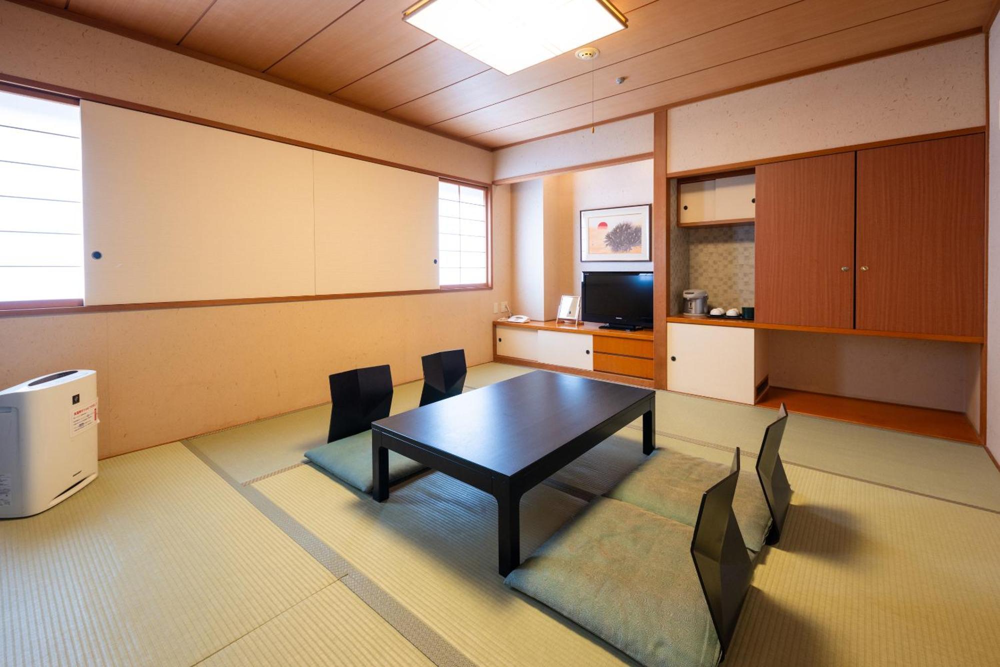 Japanese-Style Quadruple Room - Non-Smoking