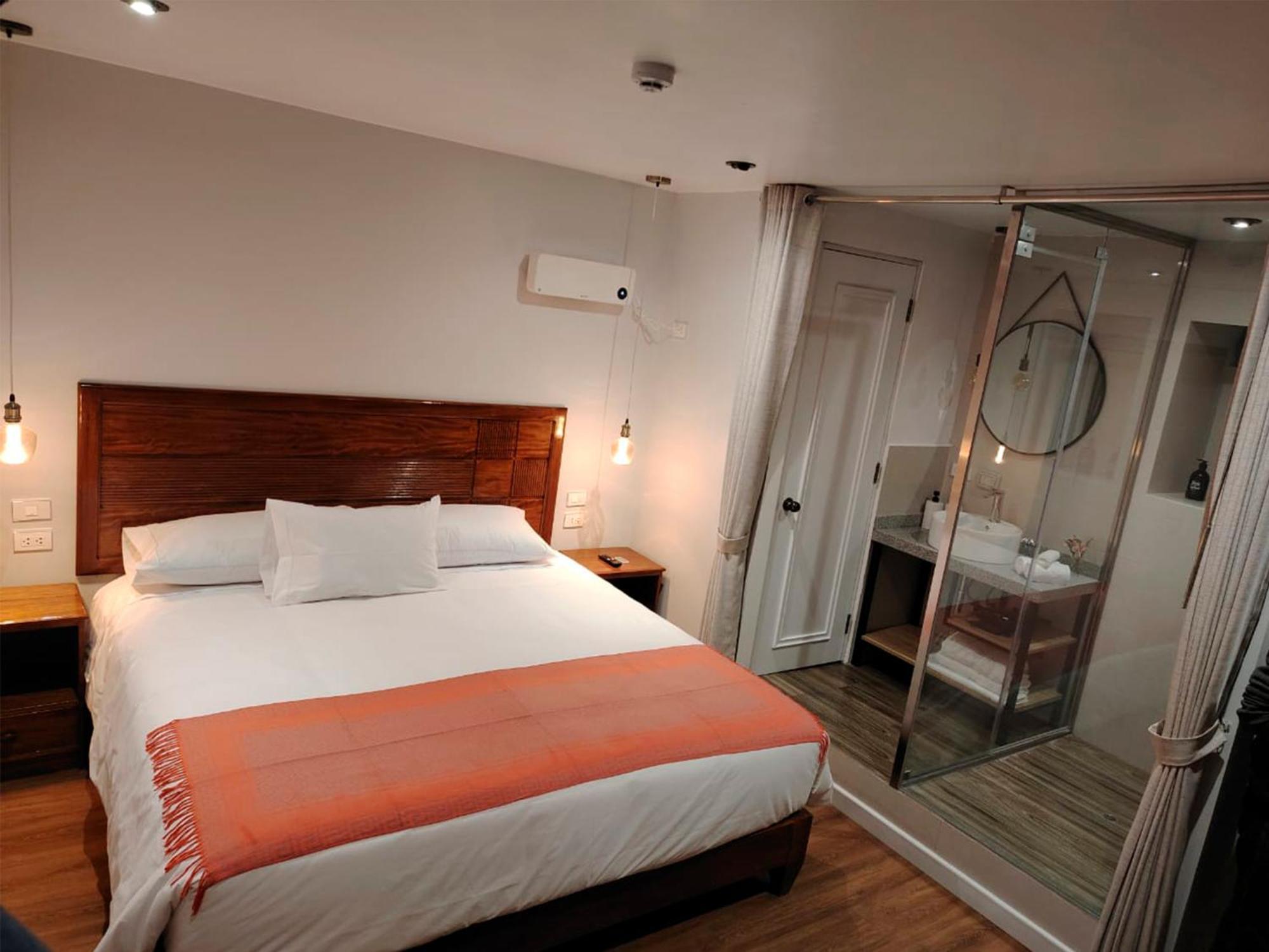 Quarto com Cama King-size