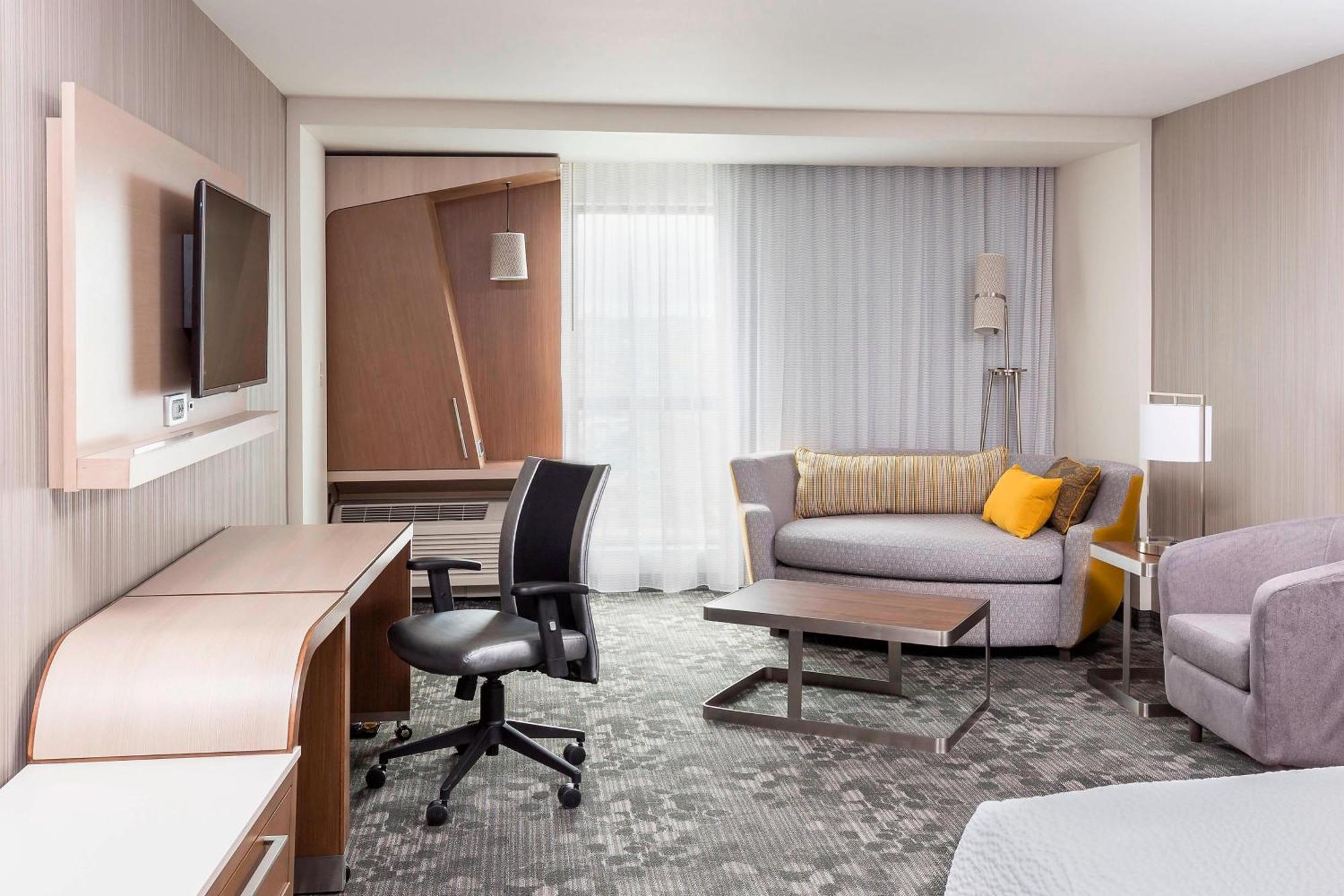 King Room with Sofa Bed,1632272790:JPEG