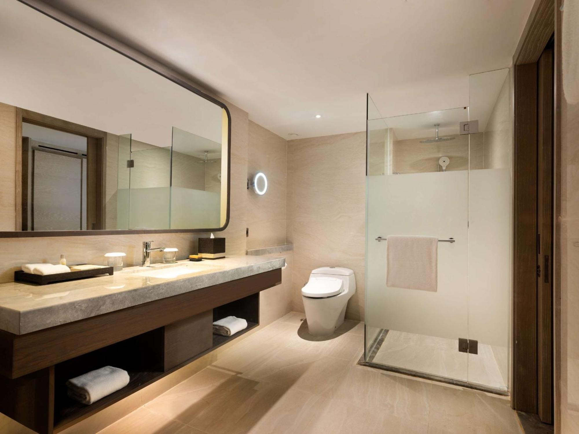 Quarto King Deluxe com Vista do Oceano