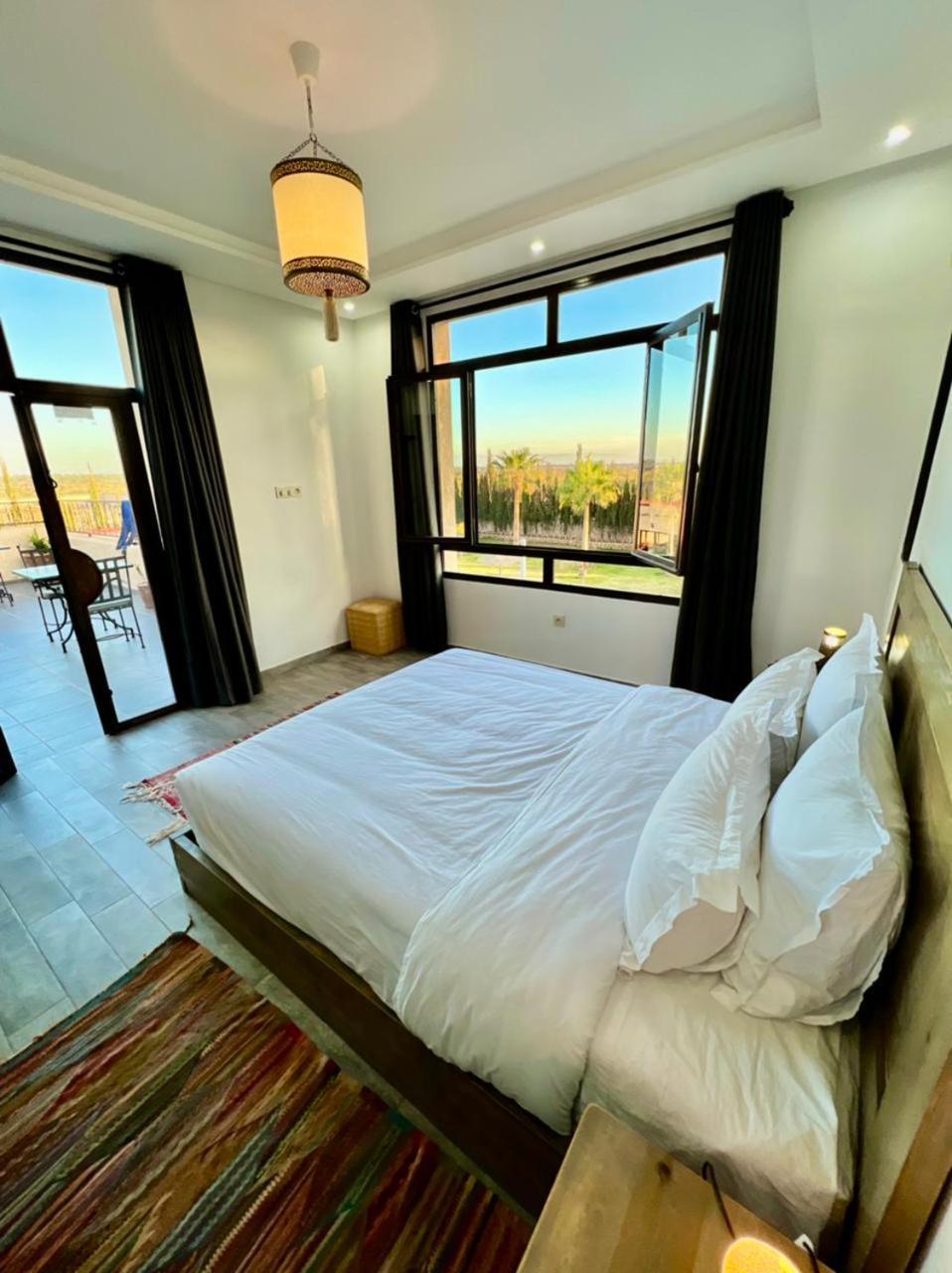 Chambre Double - Vue sur Piscine