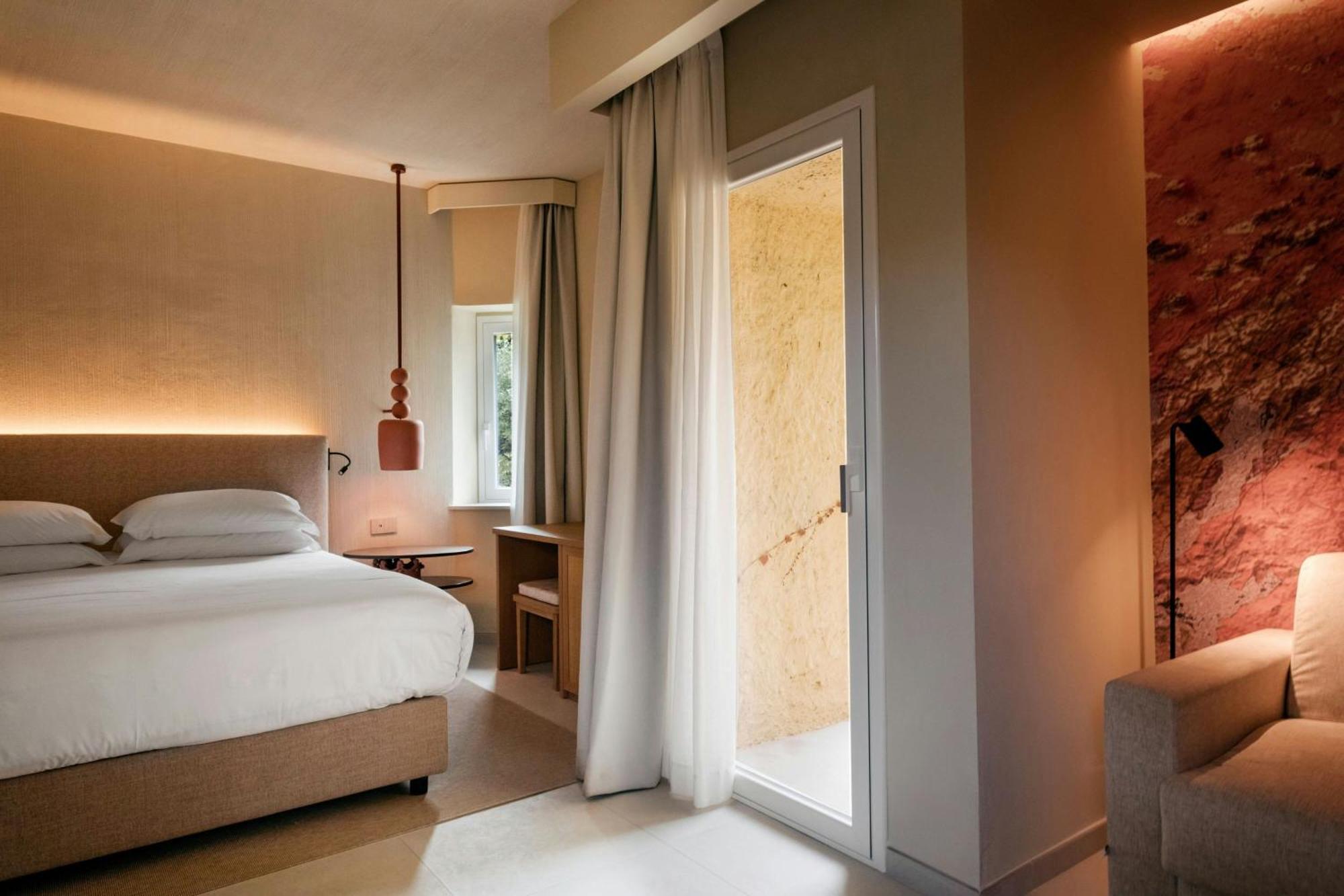 Junior Suite mit 1 Schlafzimmer, Kingsize-Bett, Schlafsofa und Meerblick