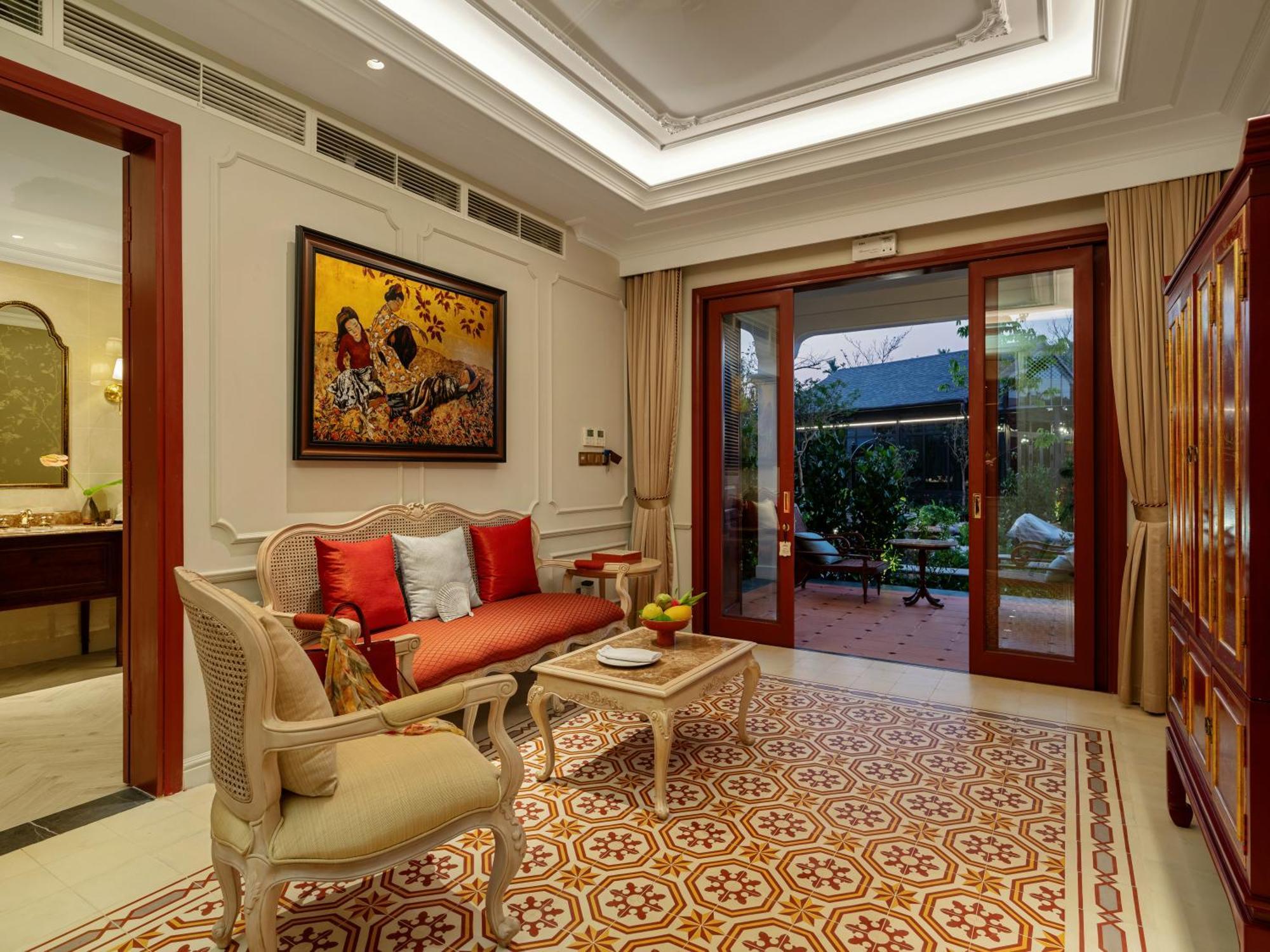 Queen Suite with Pool View,1663785616:JPEG