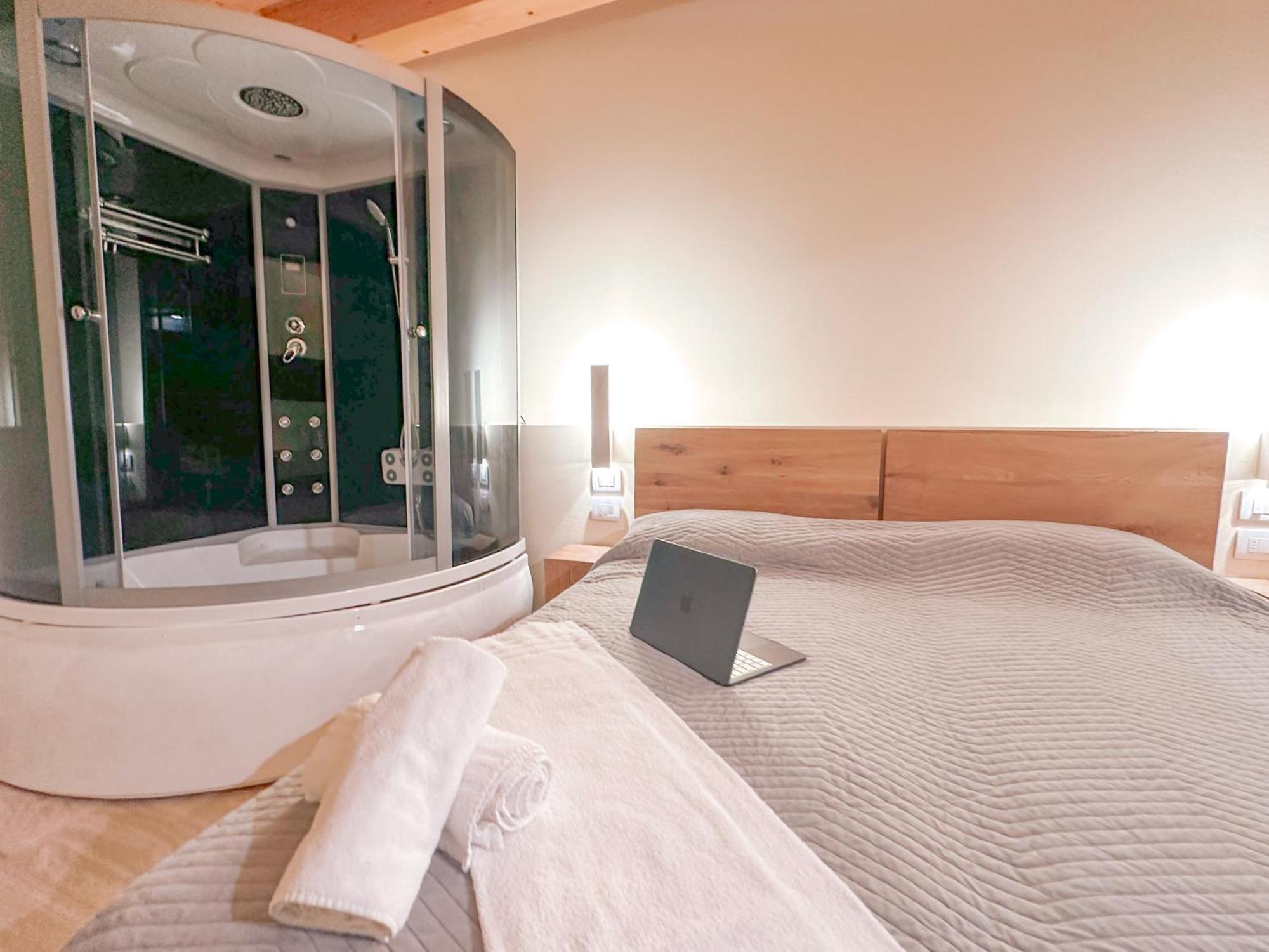Double Room,1649765239:JPEG