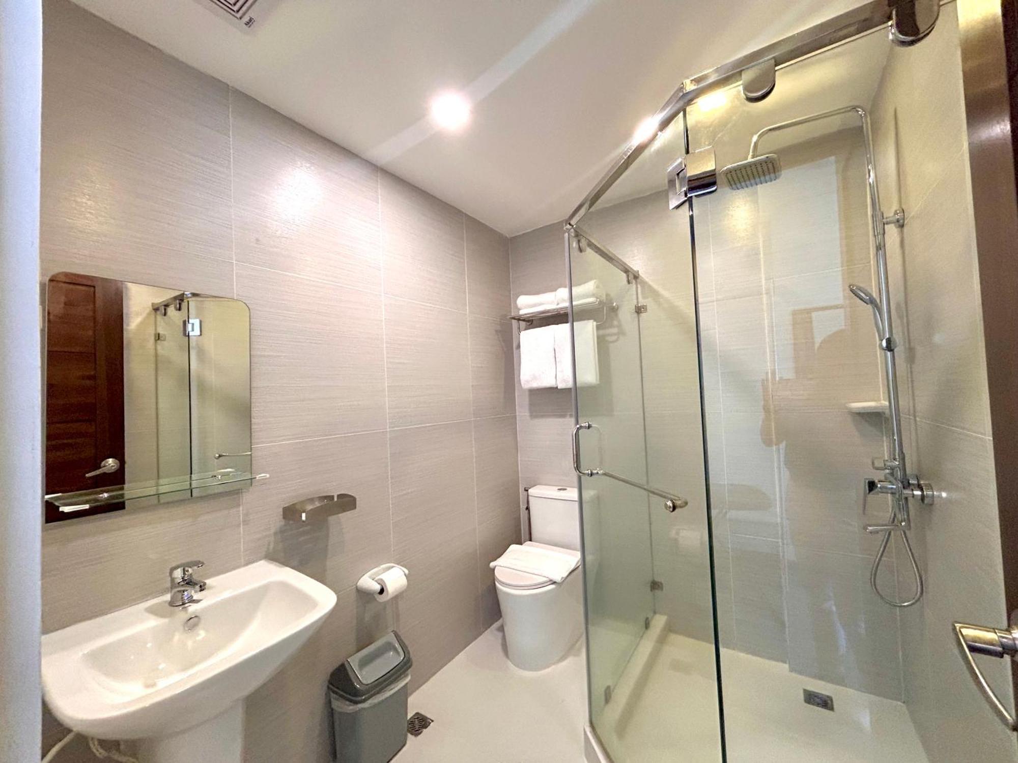 Premiere Quadruple Room with Sea View
