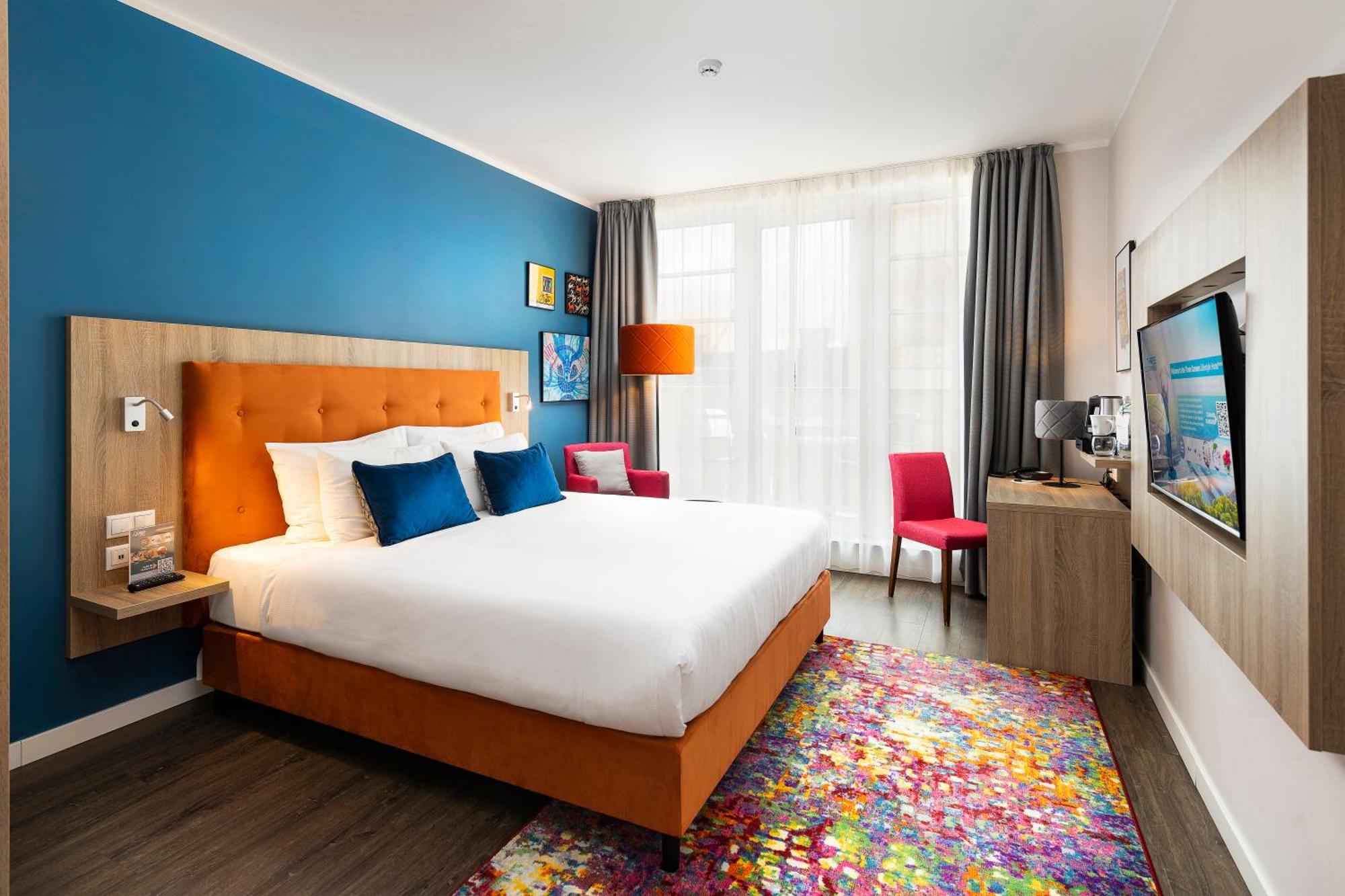Premium Double Room with Balcony,1666054962:JPEG