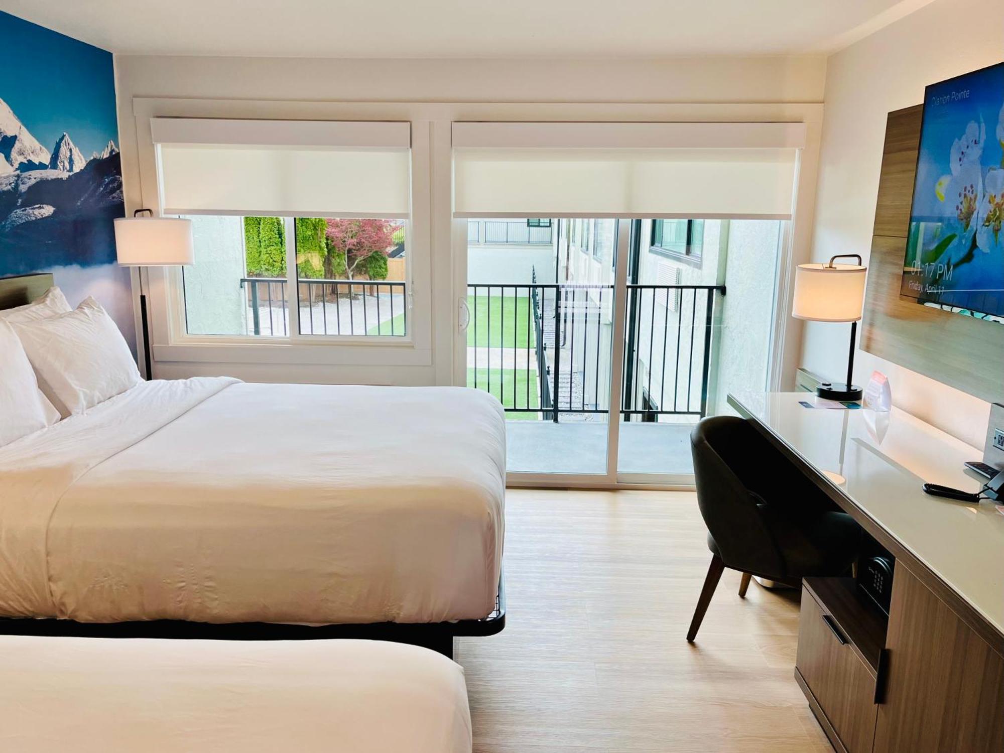 Large King Room with Patio - Non Smoking,1668078397:JPEG