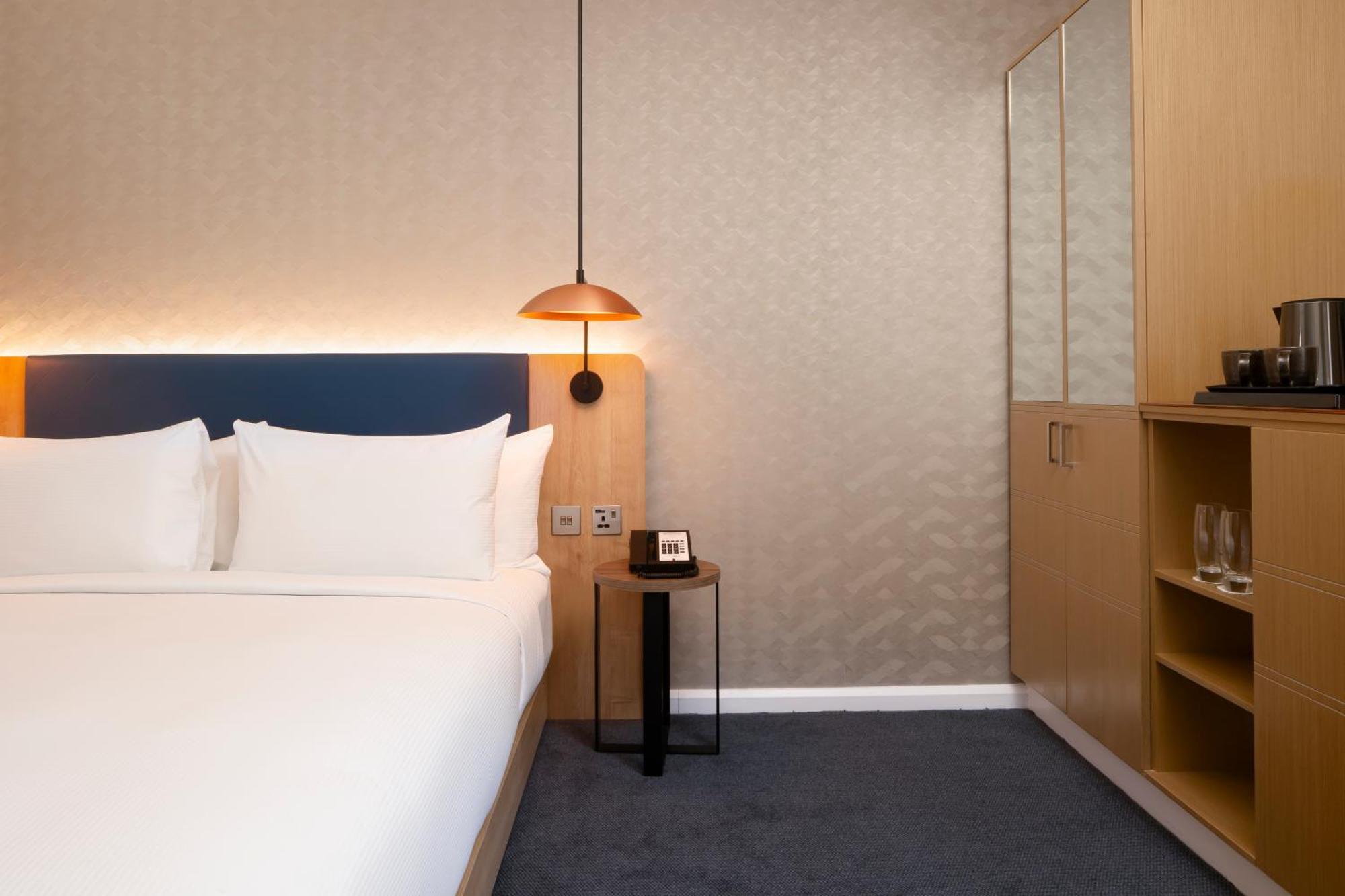 Quarto com Cama King-size