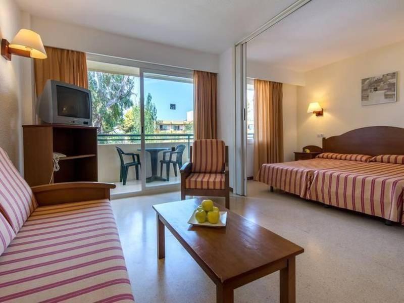 One-Bedroom Apartment,1697790755:JPEG