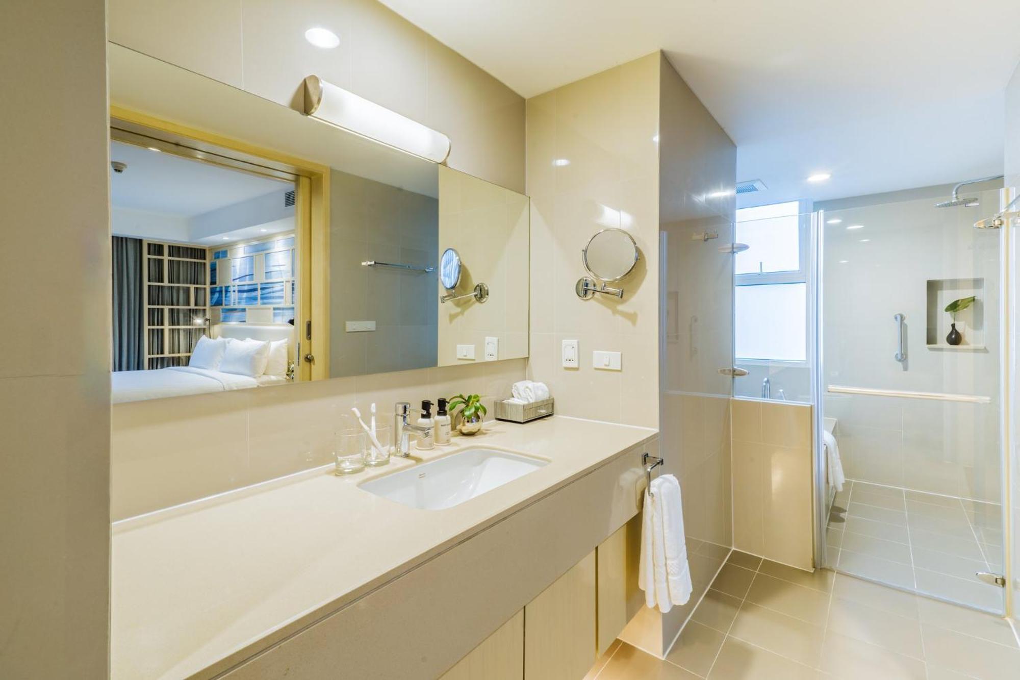 One Bedroom Corner Suite