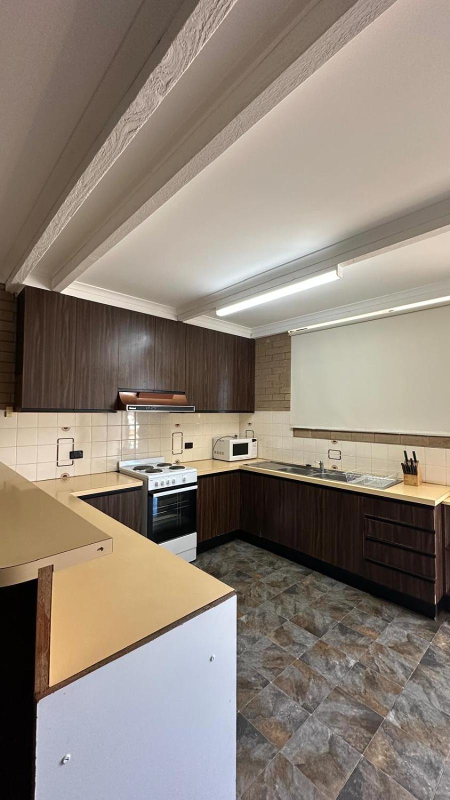 Three-Bedroom Apartment,1698951681:JPEG