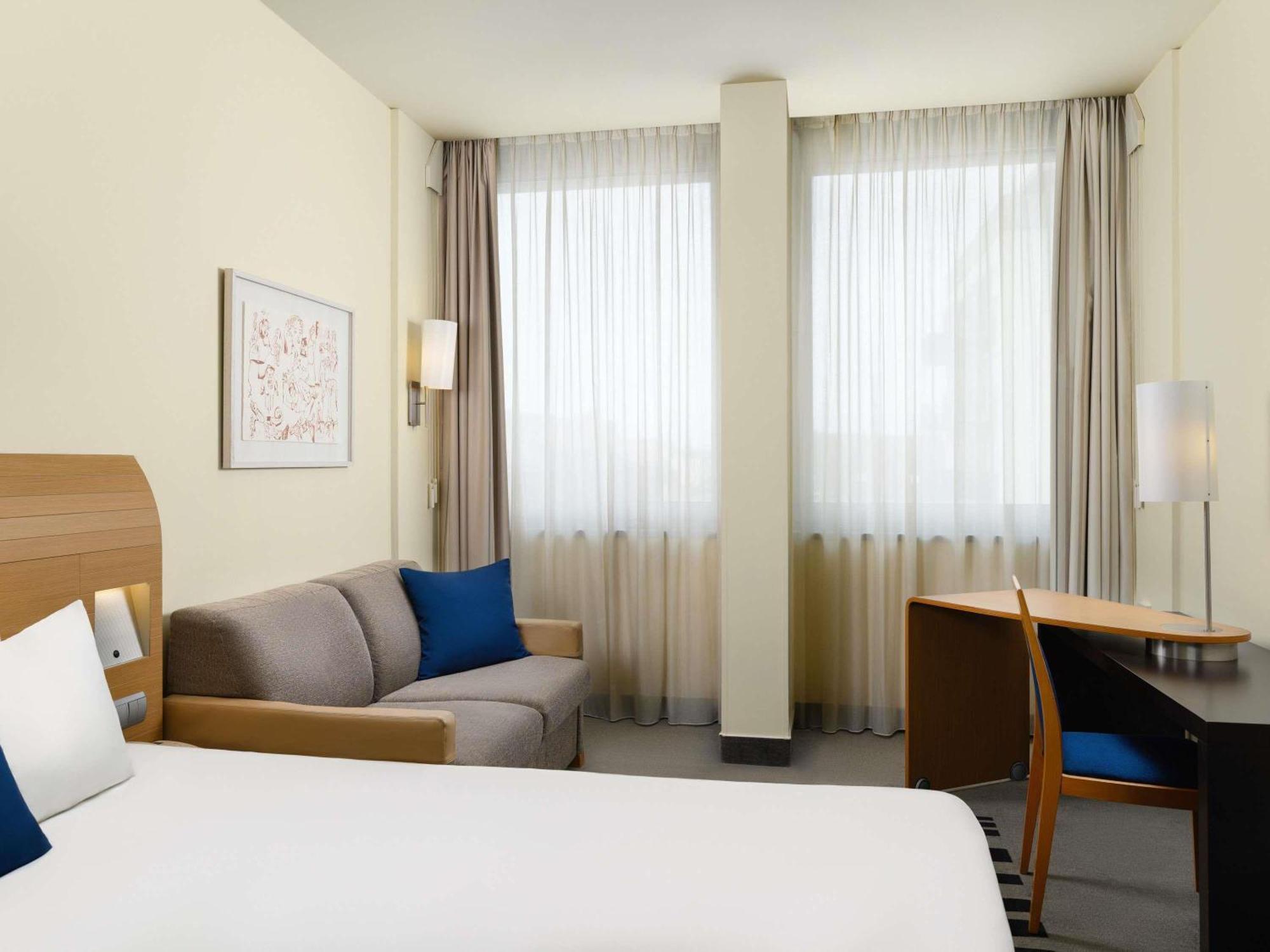 Executive Zimmer mit Blick auf die Margaretenbrücke