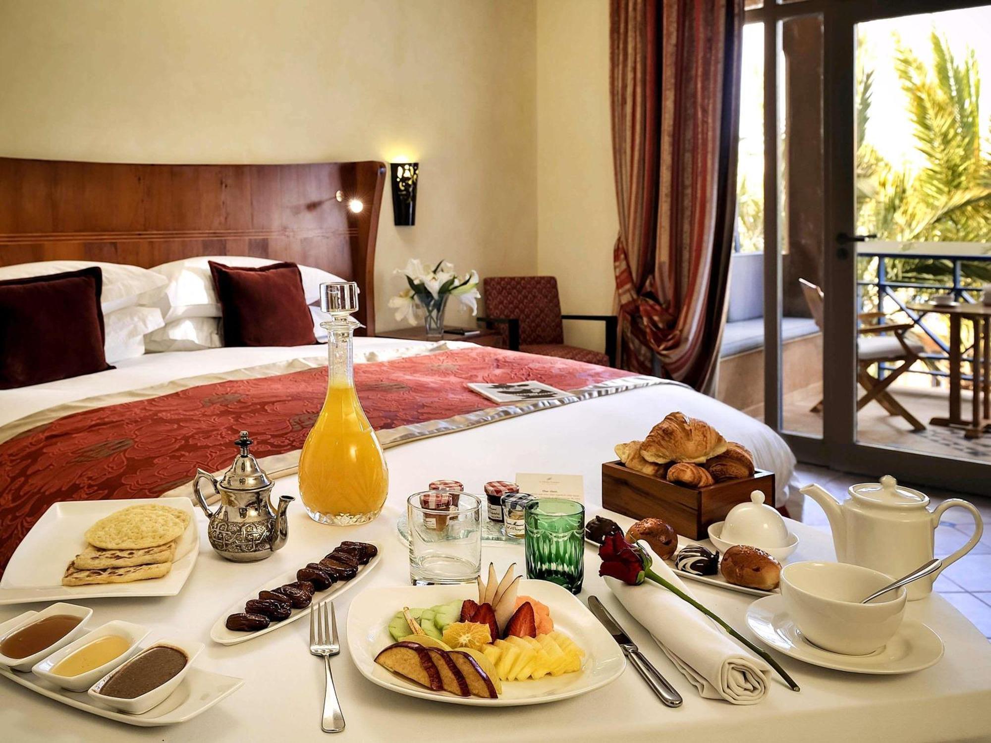 Junior Suite with Pool View,1704859442:JPEG