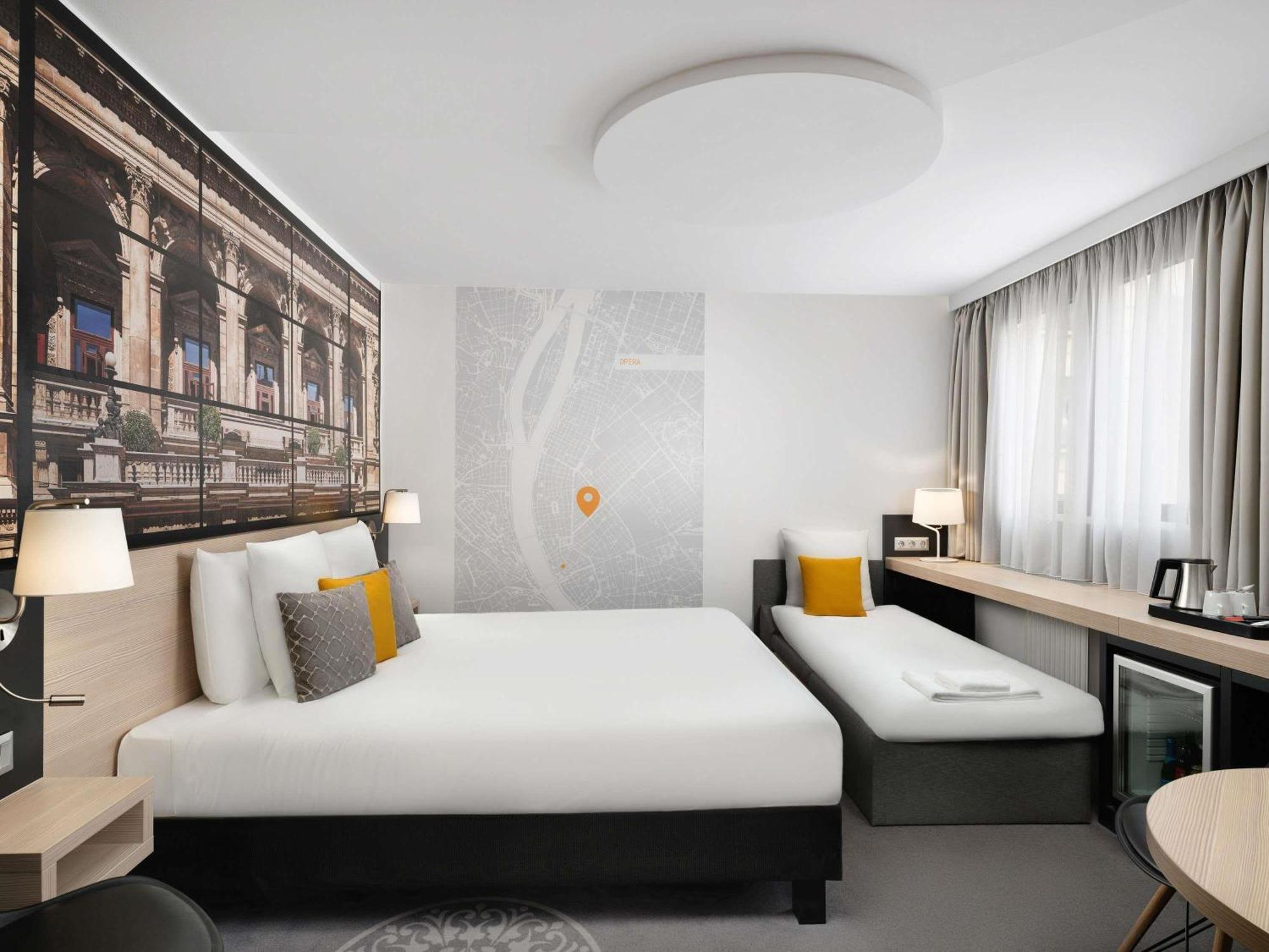 Quarto Duplo com Cama Extra
