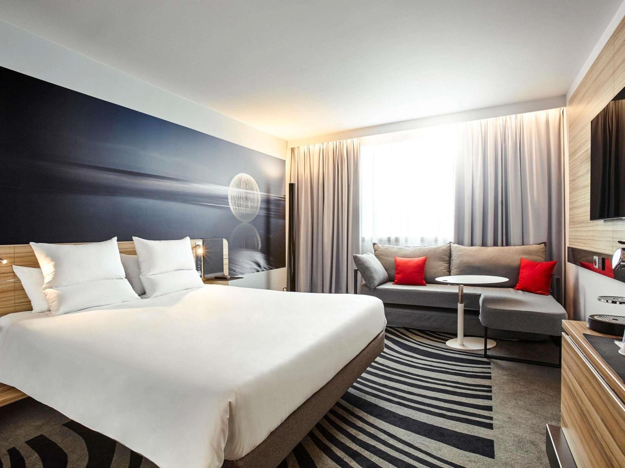 Superior Room with Double Bed and Sofa
