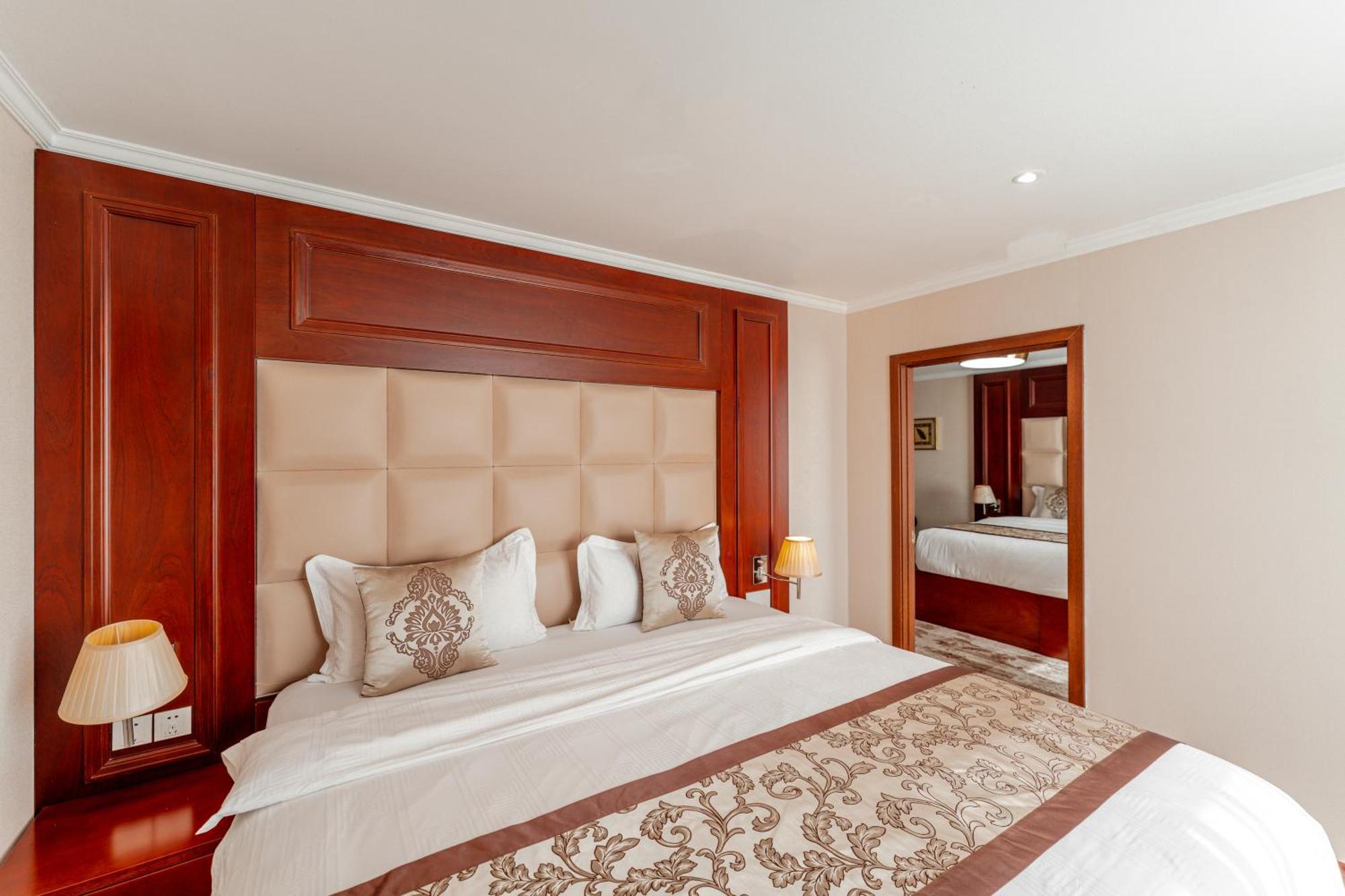 Executive Suite