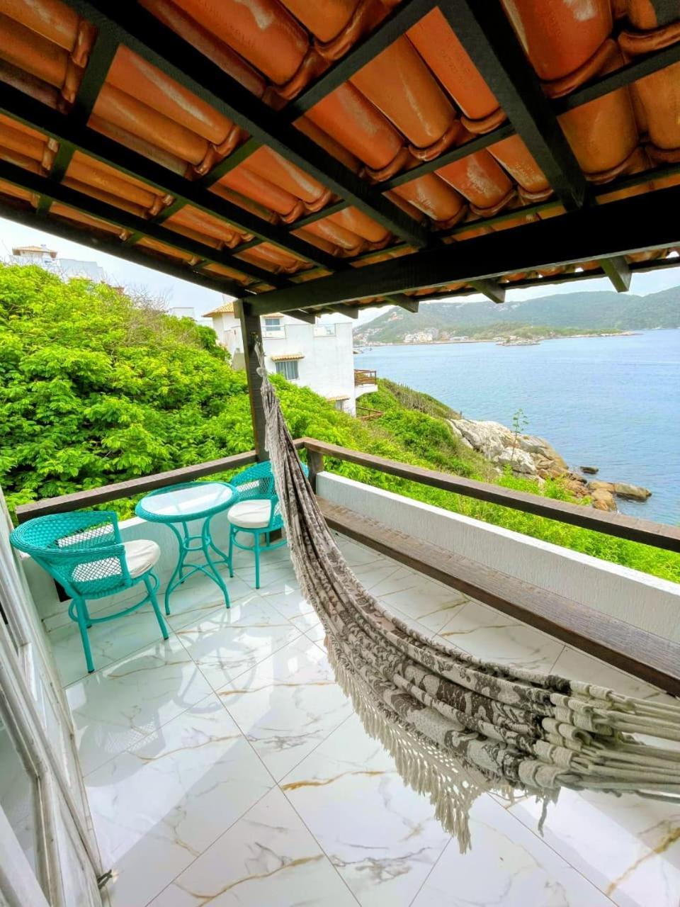 Quarto Triplo Deluxe com Vista do Mar