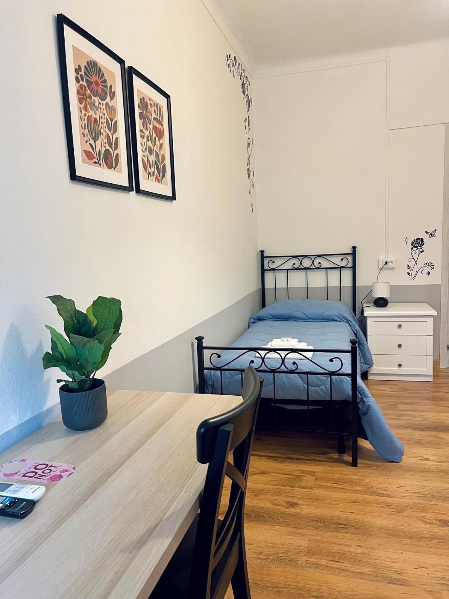 Single Room,1731611049:JPEG