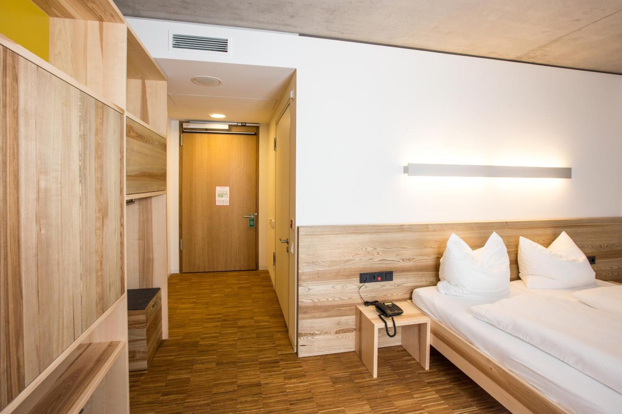 Habitación Triple adaptada para personas con movilidad reducida