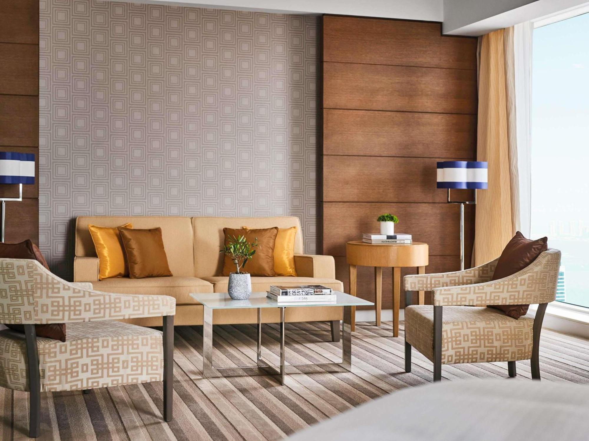 Premium Deluxe King Room with Sofa,1739639874:JPEG