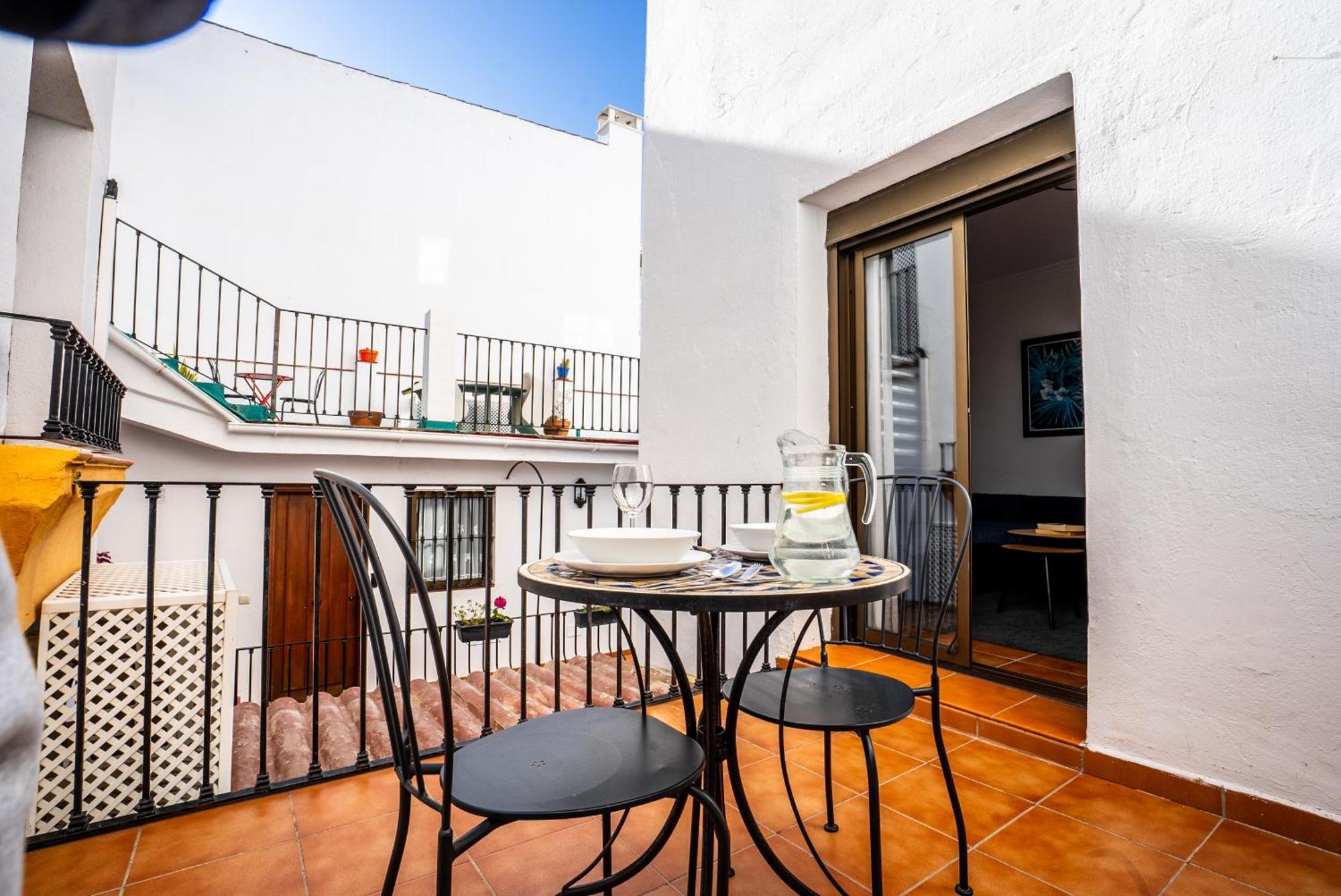 Apartment mit Balkon