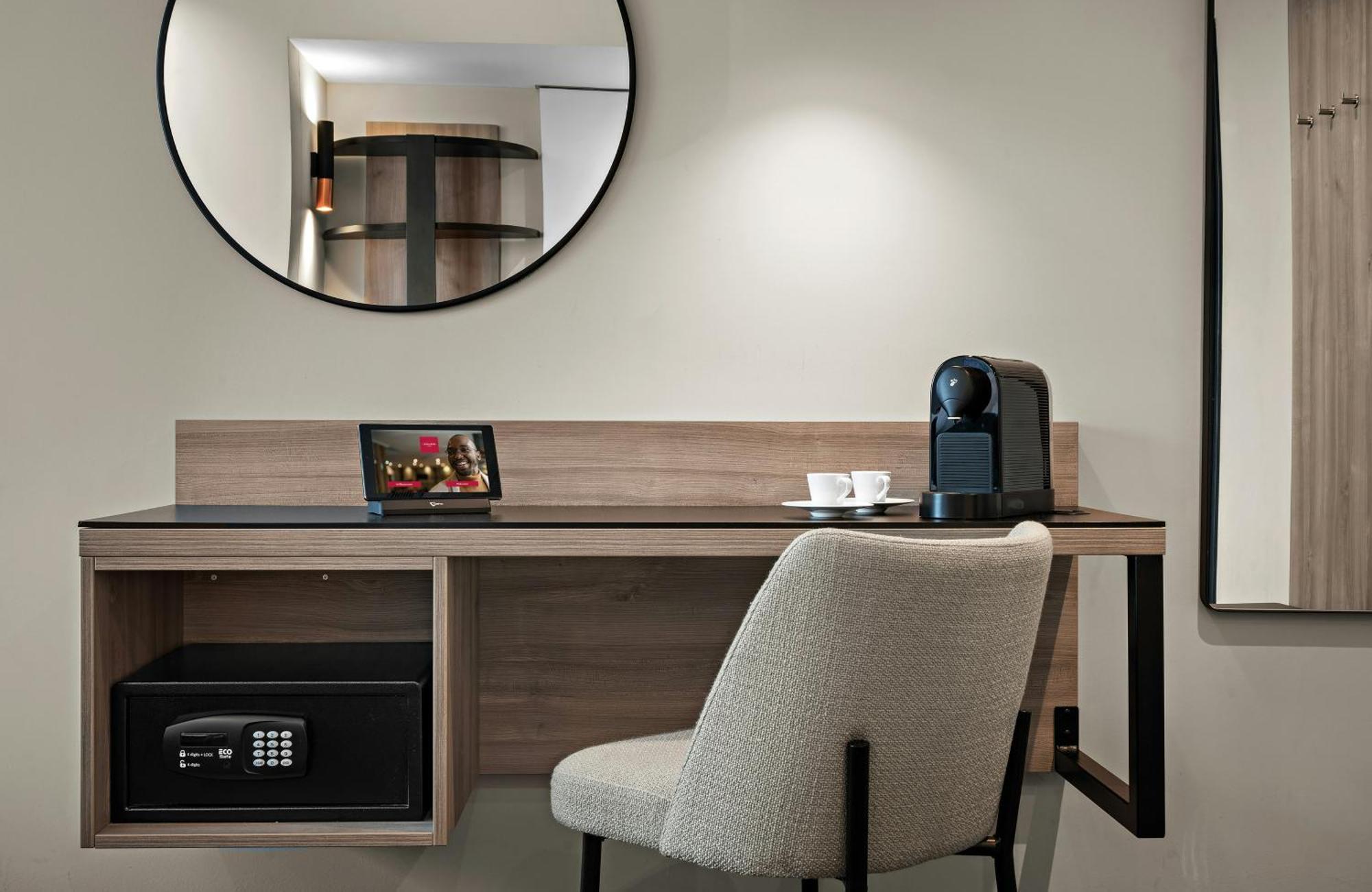 Superior Double Room,1743594909:JPEG