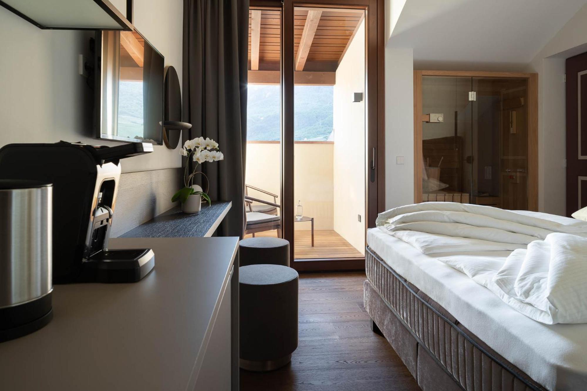 Suite with Mountain View