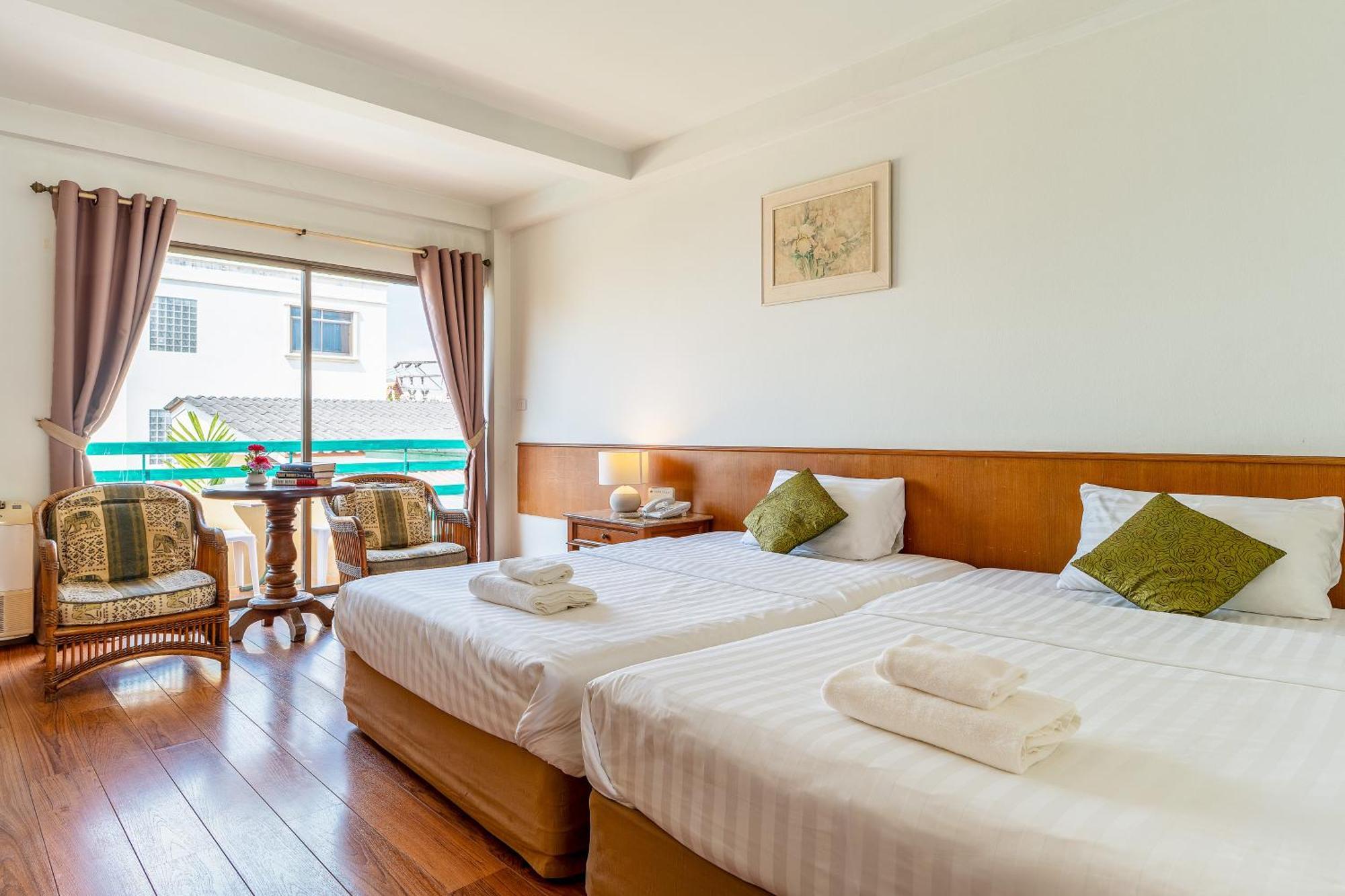 Deluxe Twin Room