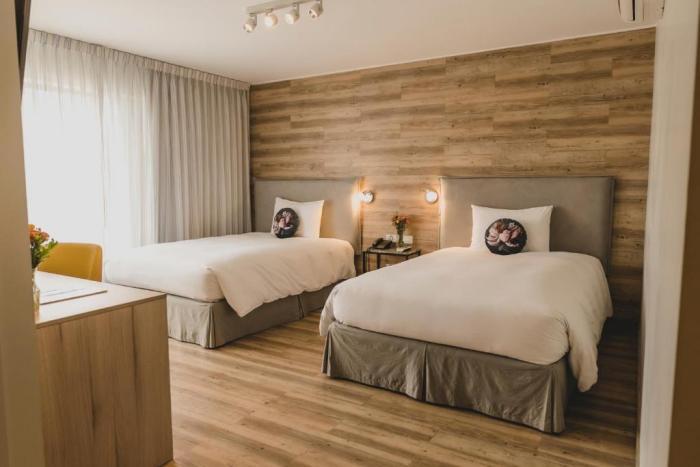 Quarto Premium com 2 Camas de Solteiro