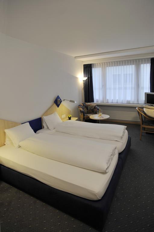 Double or Twin Room Comfort,191195896:JPEG