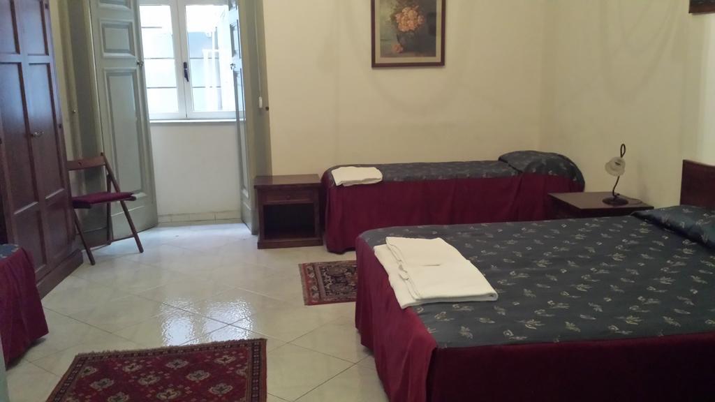 Habitación Familiar con baño privado exterior