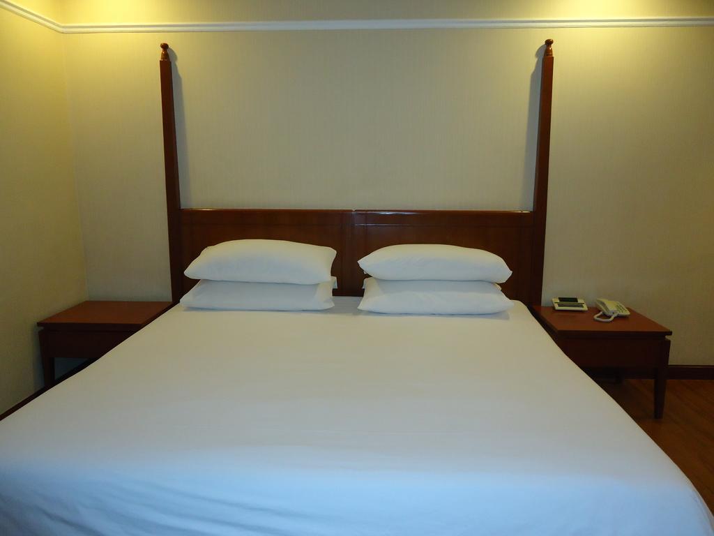 Superior Double or Twin Room,444873207:JPEG