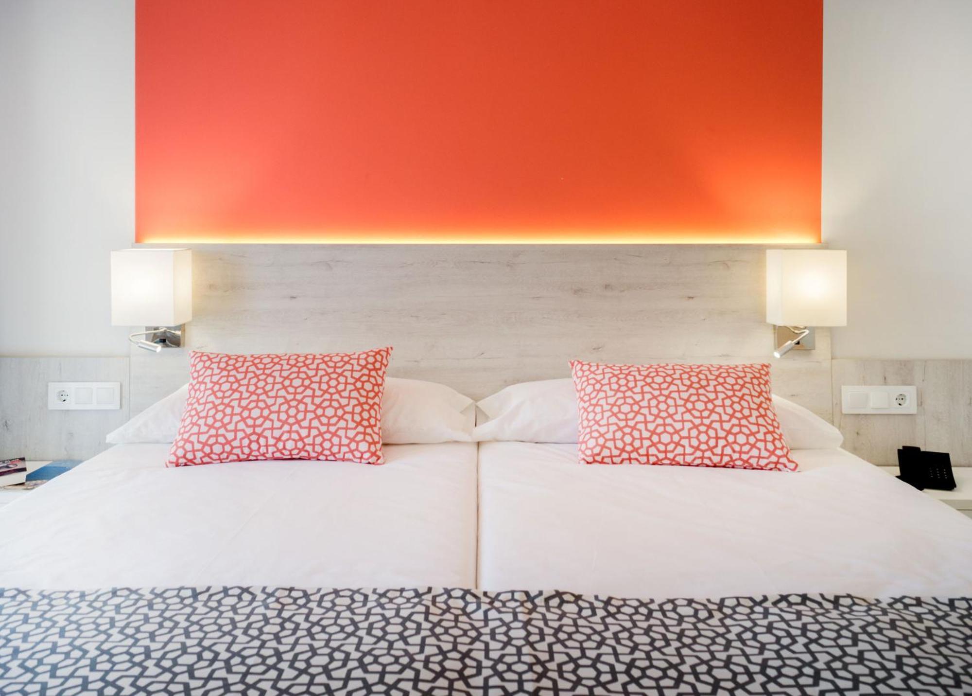 Habitación Familiar con balcón (2 adultos + 2 niños)