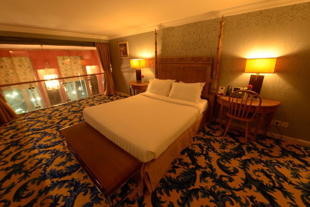 Royal Suite with Haram View