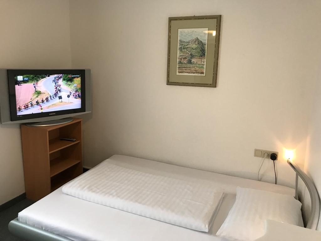 Doppelzimmer mit externem Badezimmer
