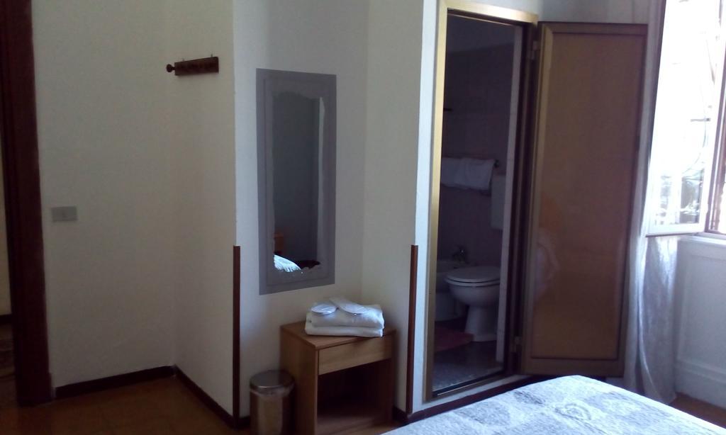 Double Room with Private Bathroom,411420495:JPEG