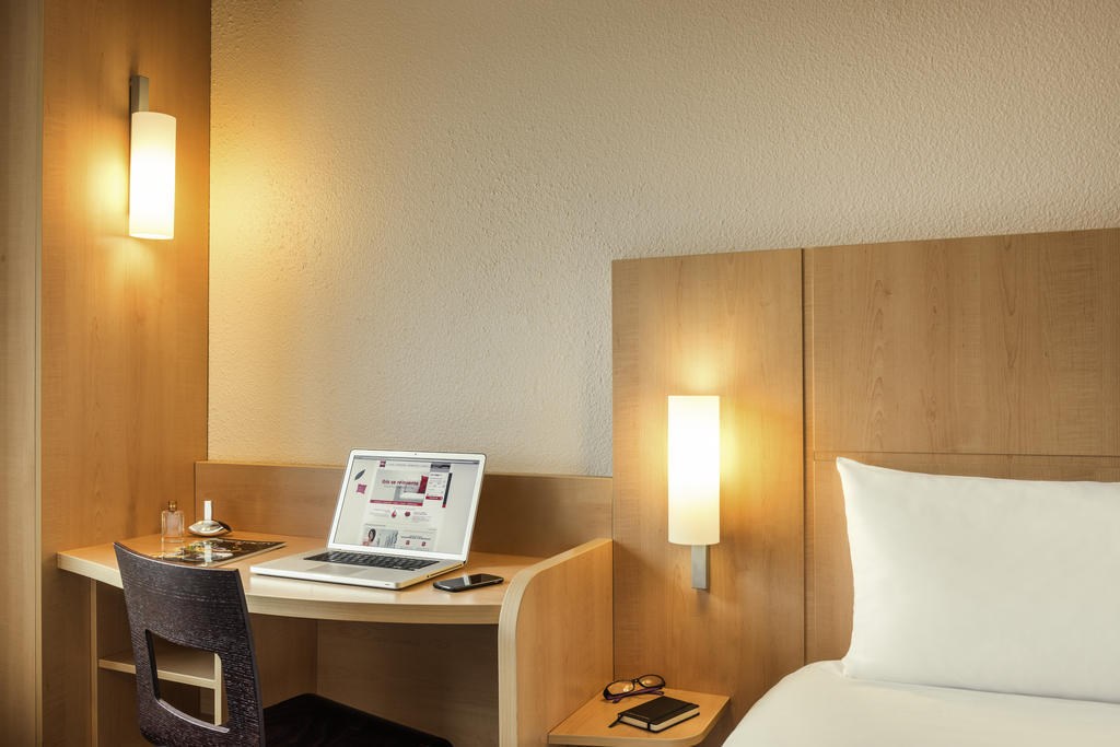 Standard Double Room,42698566:JPEG
